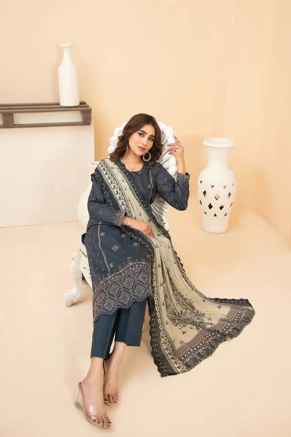 Tawakkal 3Pc Embroidered Lawn Suit D-1112 gulbuy.com