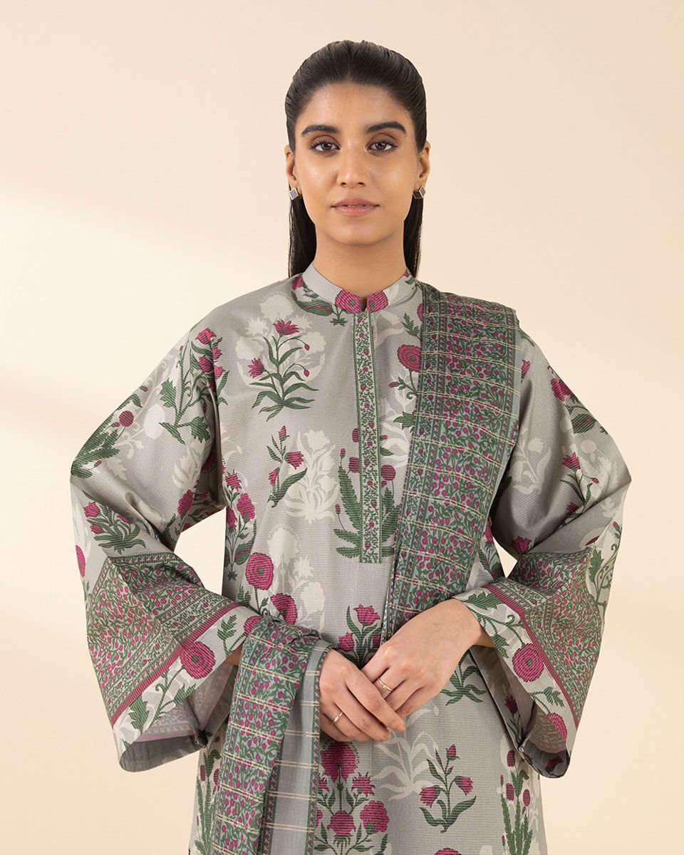 Sapphire 3Pc Printed Zari Lawn Suit 0U3PDY25V358 gulbuy.com