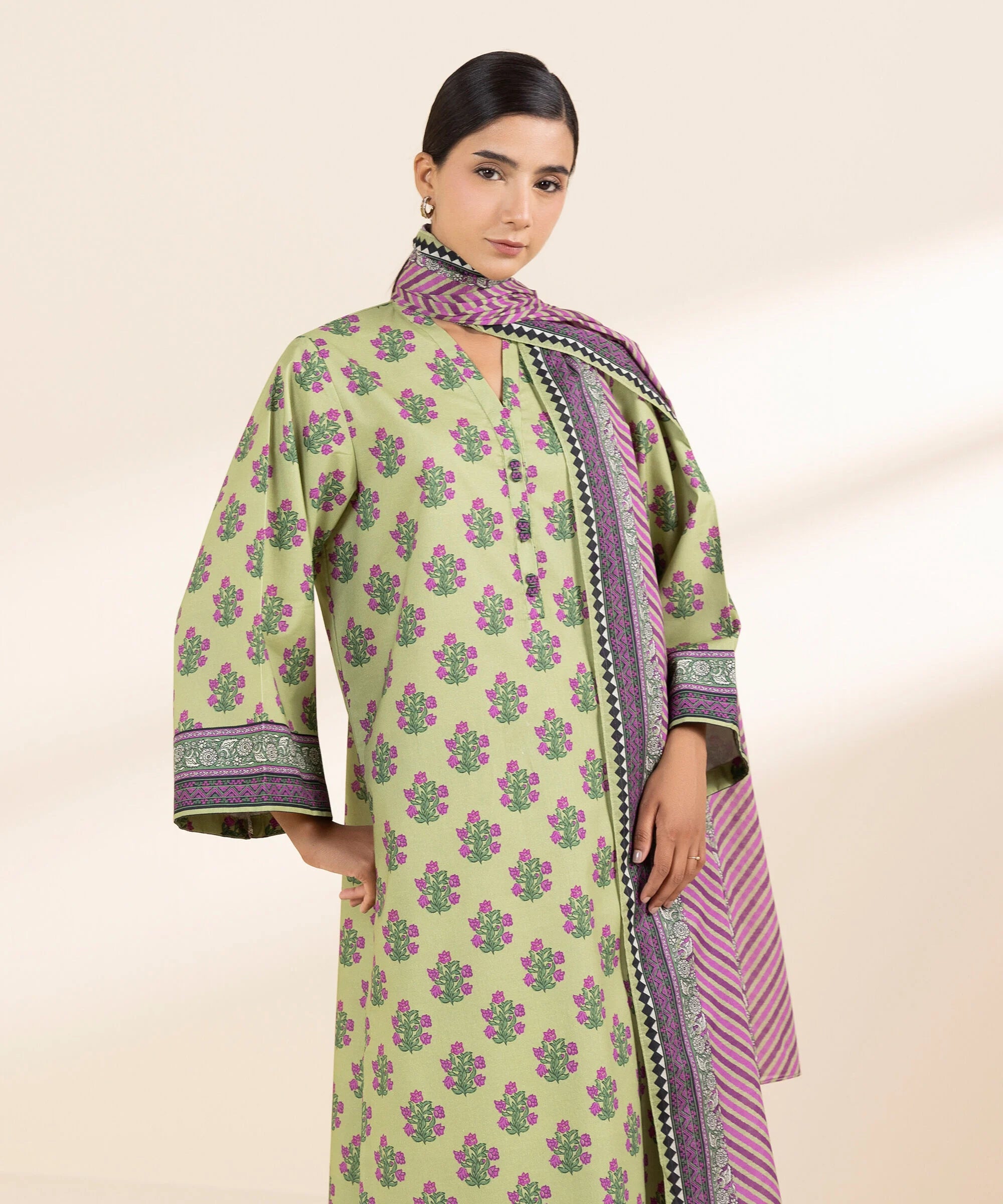 Sapphire 3Pc Printed Lawn Suit 0U3PDY25V413 gulbuy.com