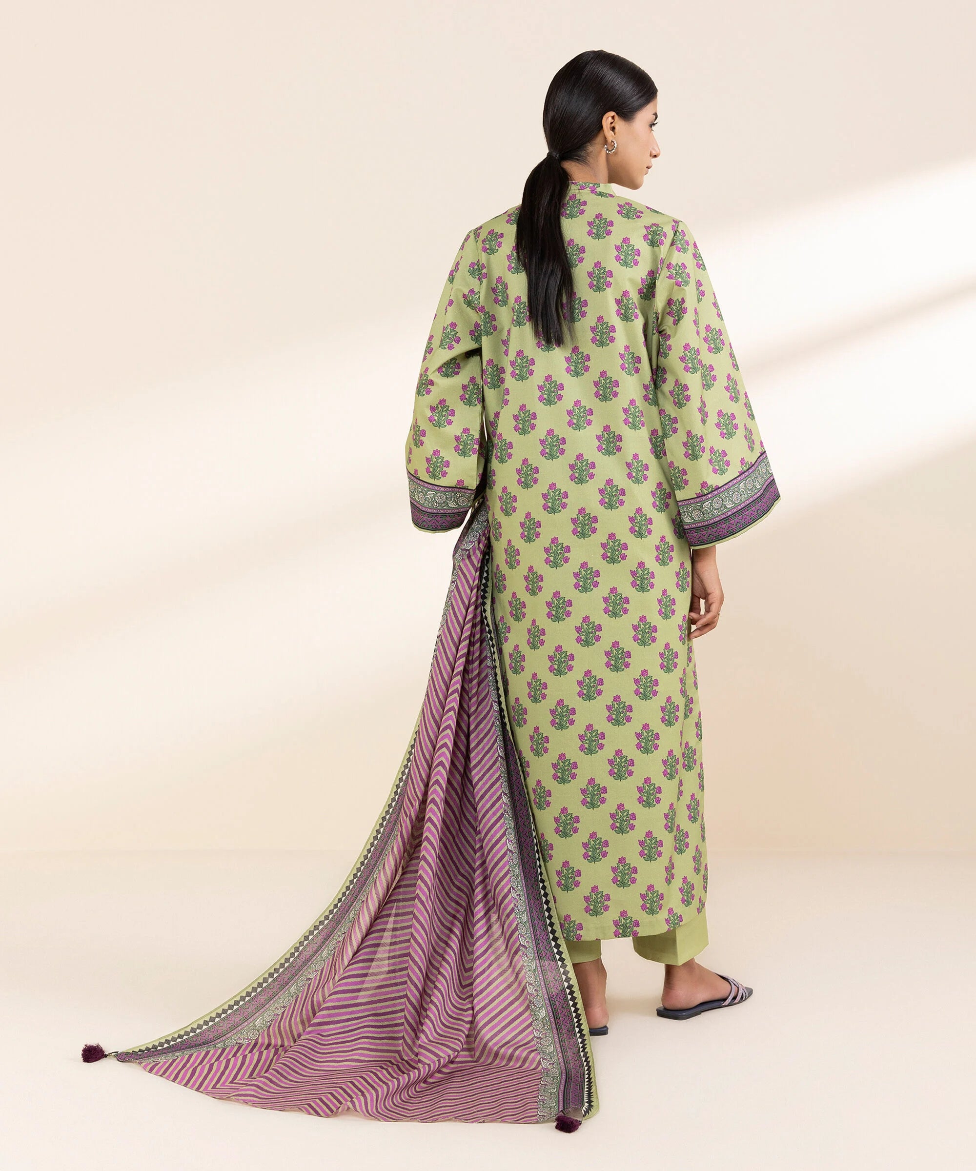 Sapphire 3Pc Printed Lawn Suit 0U3PDY25V413 gulbuy.com