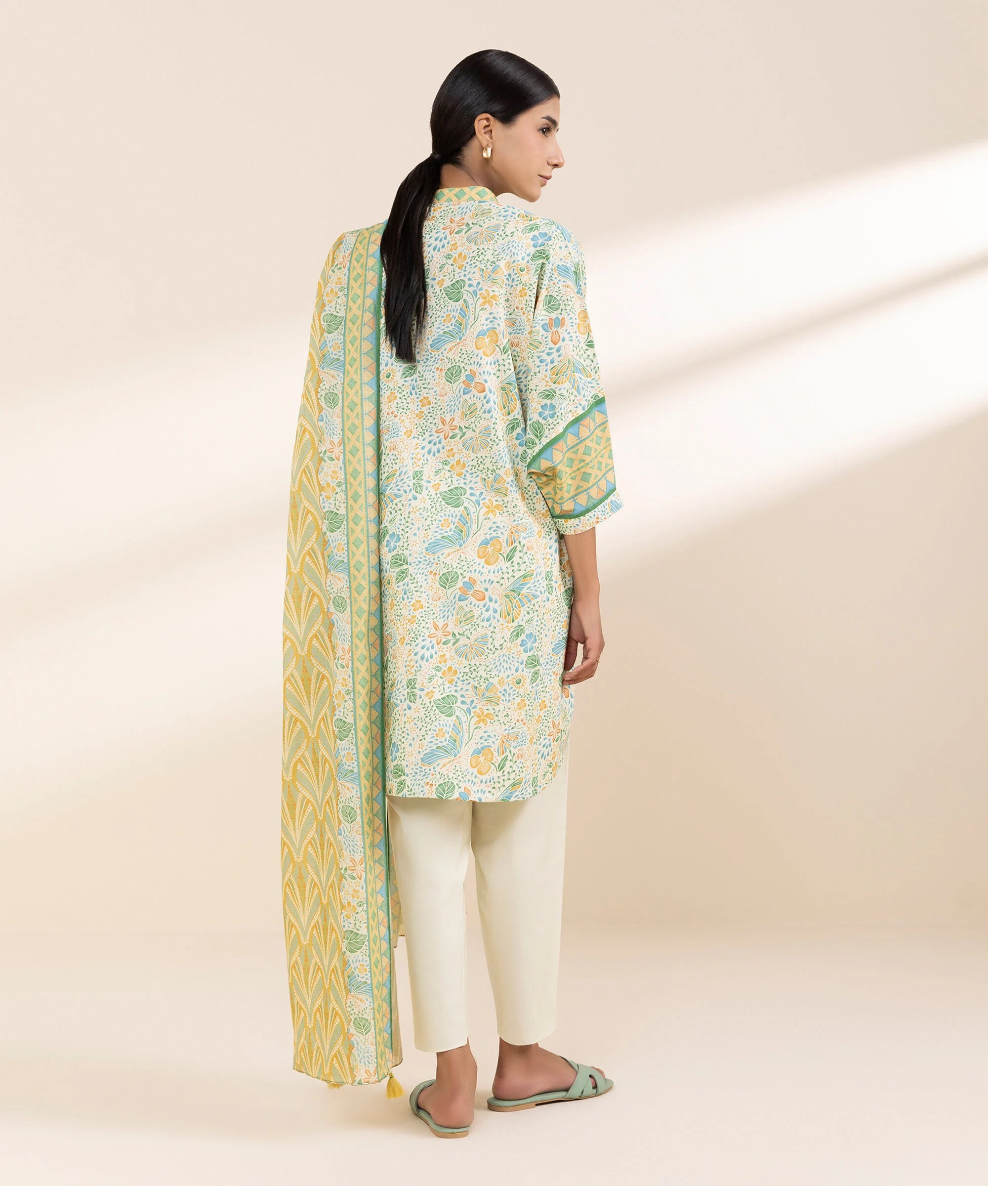 Sapphire 3Pc Printed Lawn Suit 0U3PDY25V414 gulbuy.com