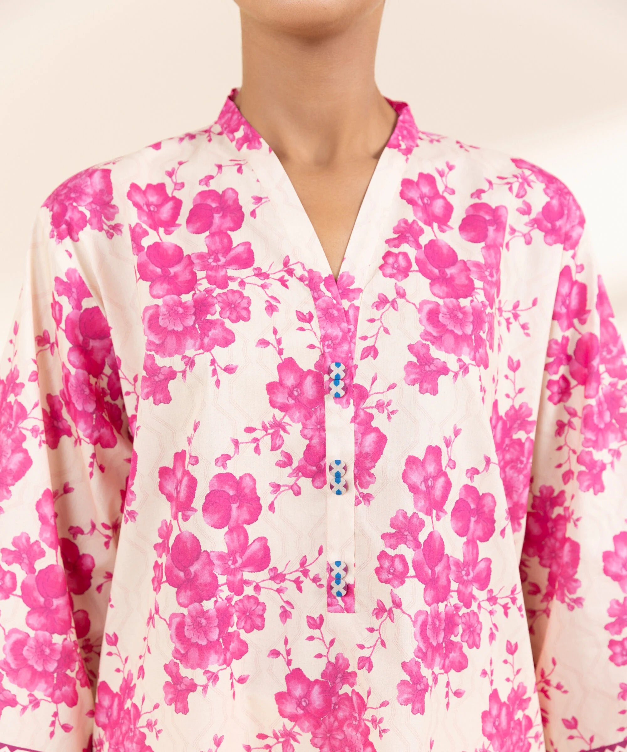 Sapphire 3Pc Printed Lawn Suit 0U3PDY25V420 gulbuy.com