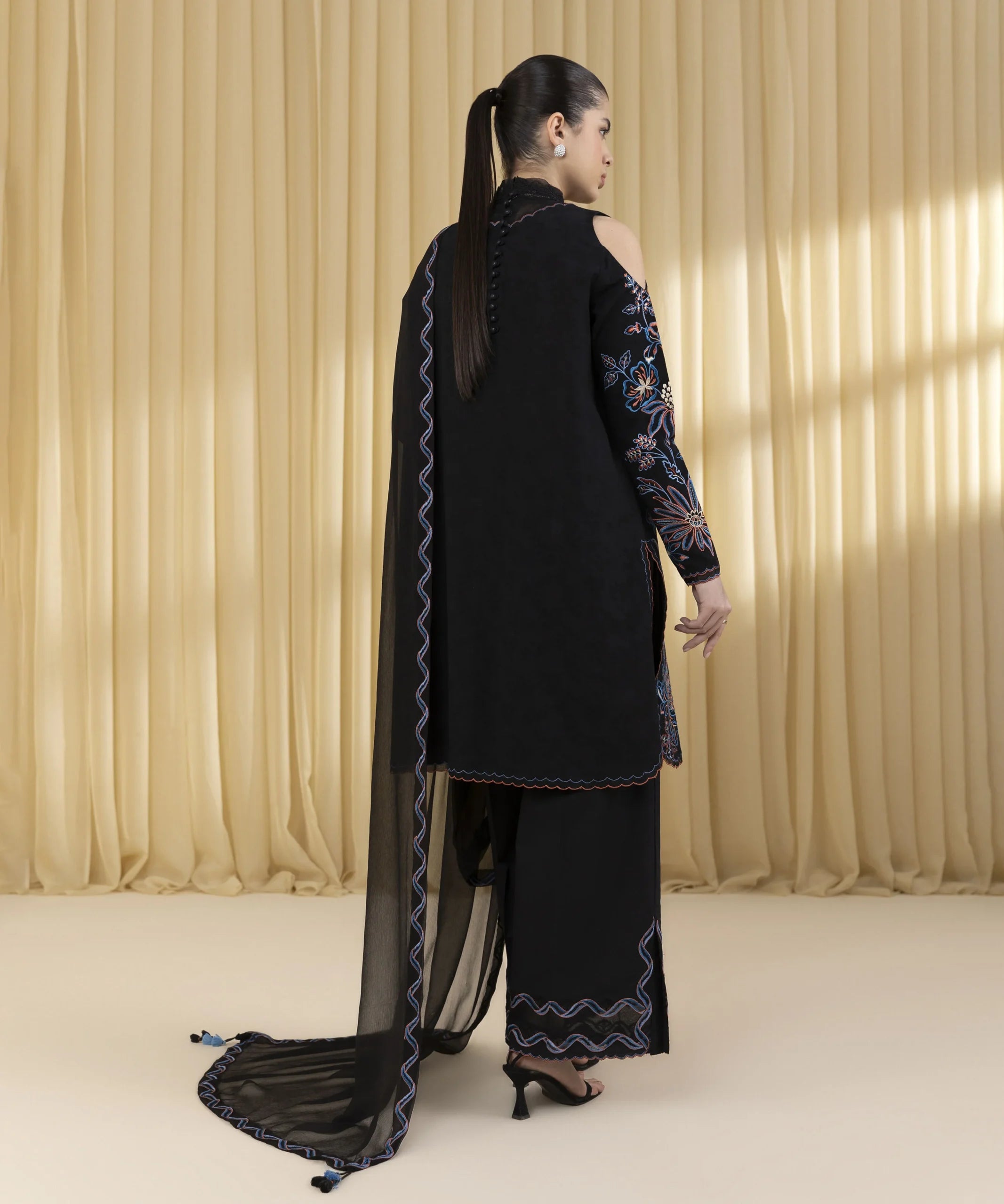 Sapphire 3Pc Embroidered Jacquard Suit 0U3PEST25V35 gulbuy.com