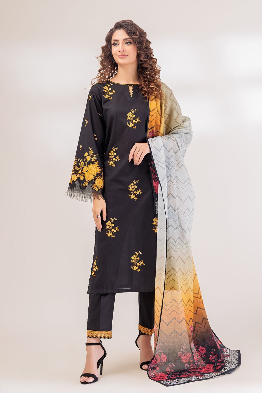 BONANZA SATRANGI 3PC EMBROIDERED CAMBRIC SUIT (1S24E3P089)
