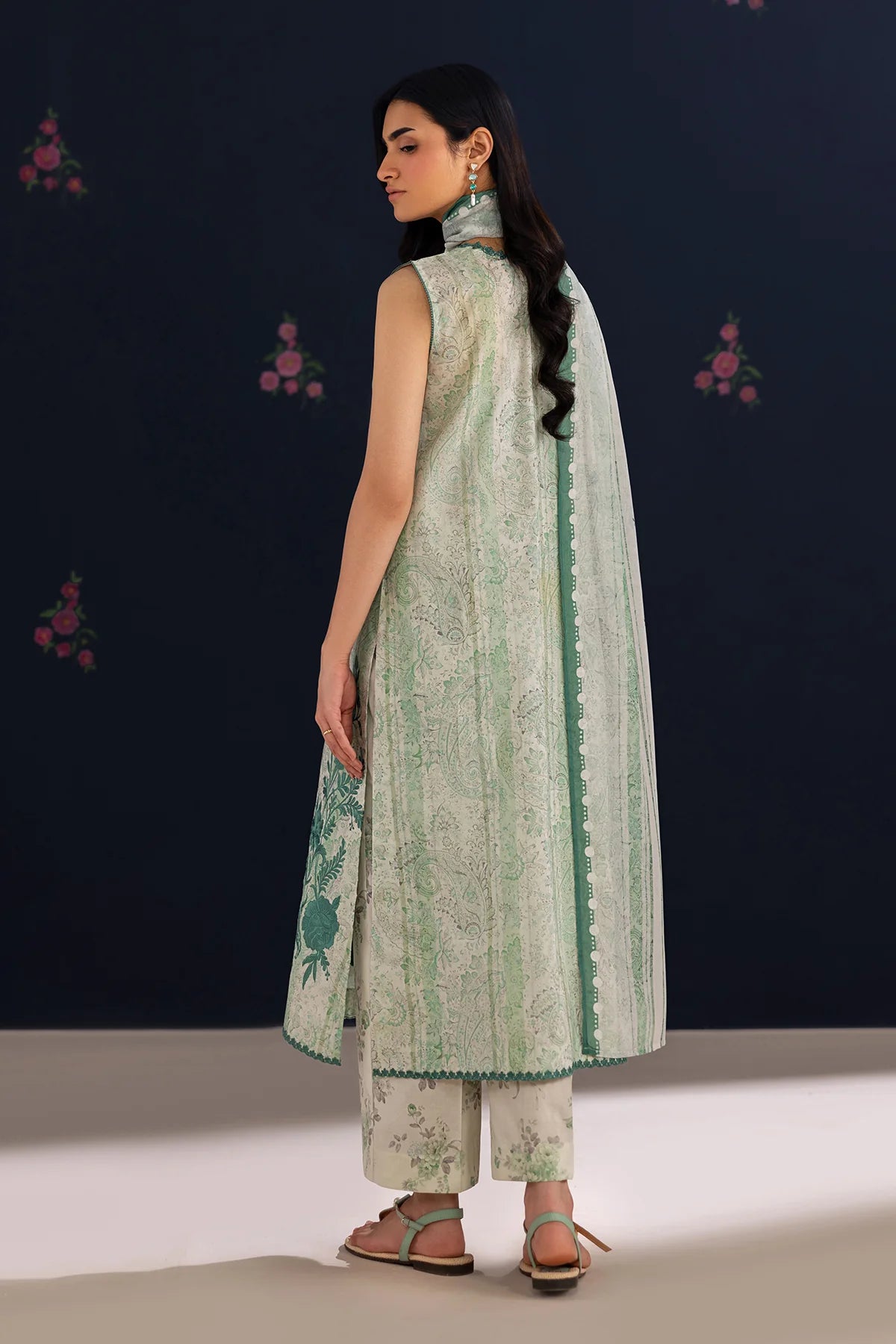 Baroque 3Pc Embroidered Lawn Suit UF-4456