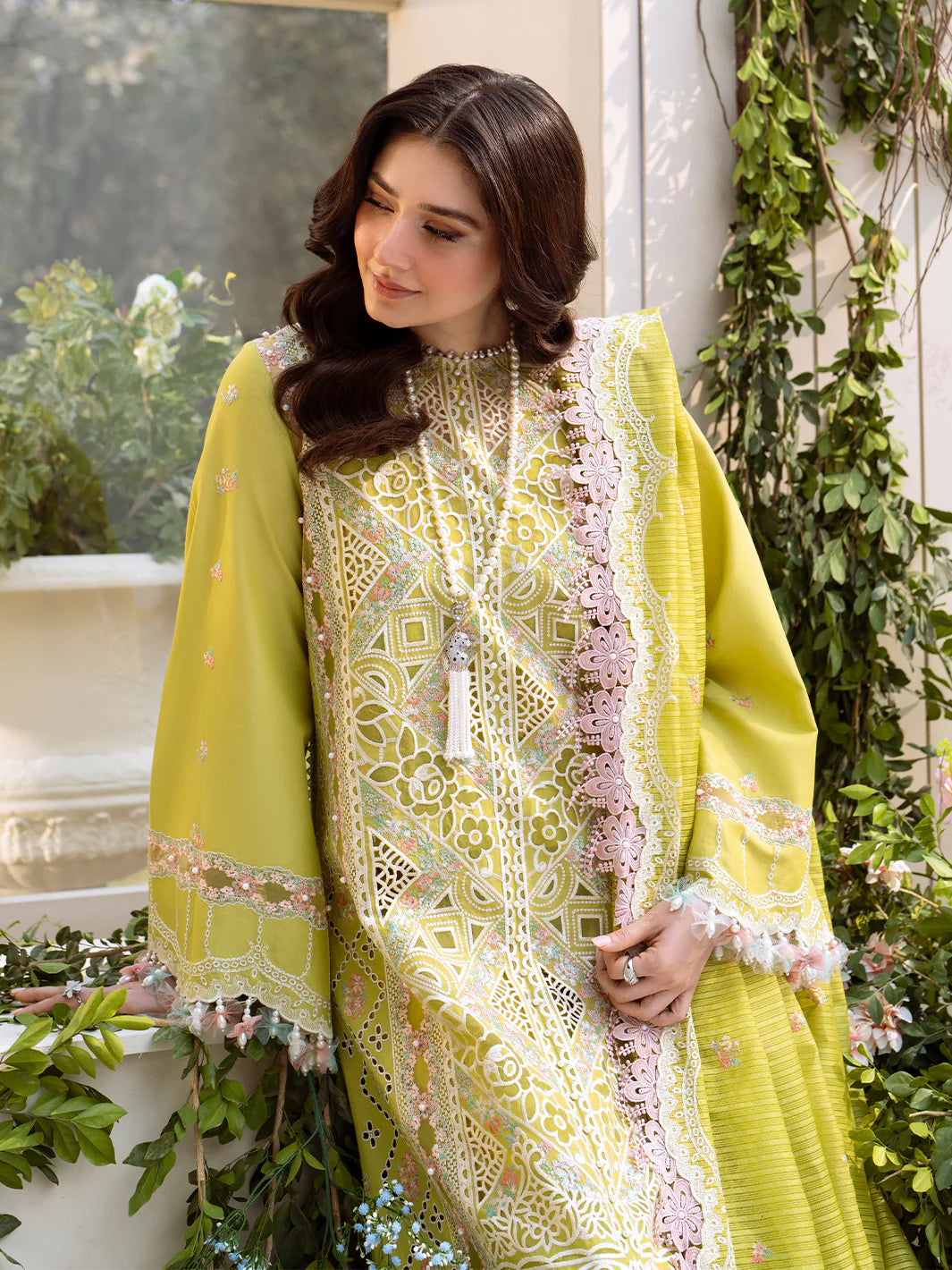 Binilyas 3Pc Embroidered Lawn Suit 105-A gulbuy.com