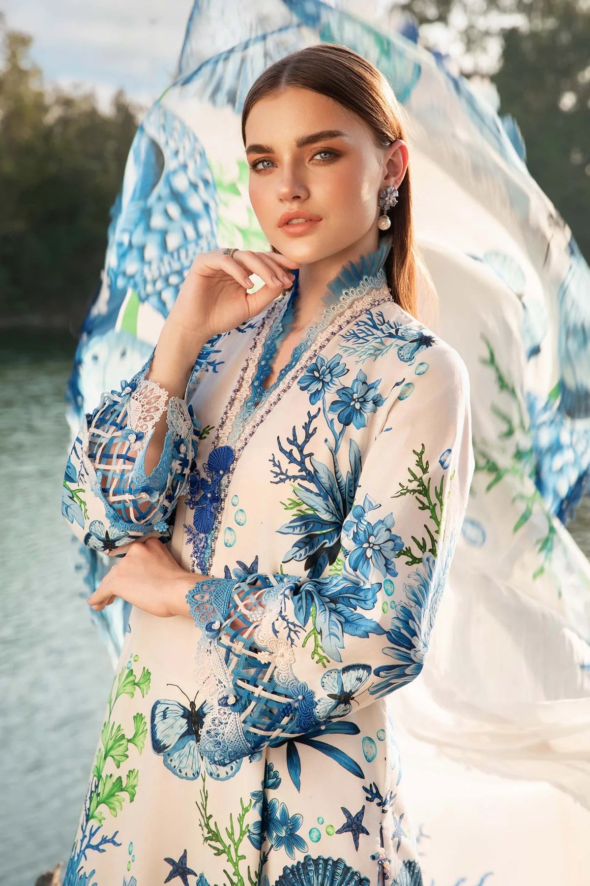 Maria B 3Pc Embroidered Lawn Suit MPT-2510-B gulbuy.com