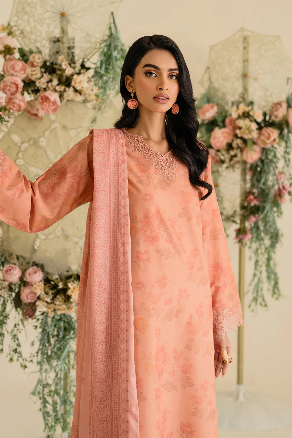 Iznik 3Pc Embroidered Lawn Suit UE-433 gulbuy.com