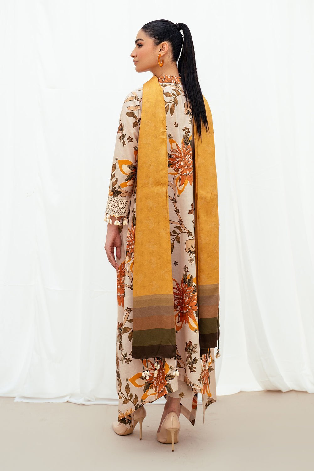 BAROQUE 3PC PRINTED KHADDAR UF-4020 gulbuy.com