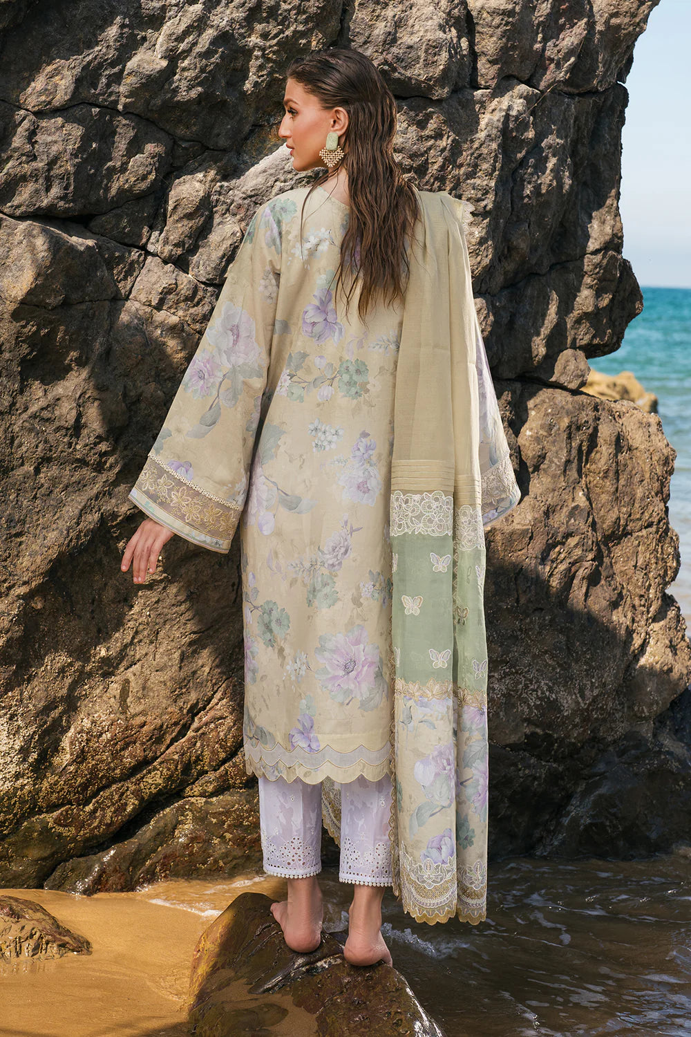 Baroque 3Pc Embroidered Lawn Suit UF-4112 gulbuy.com