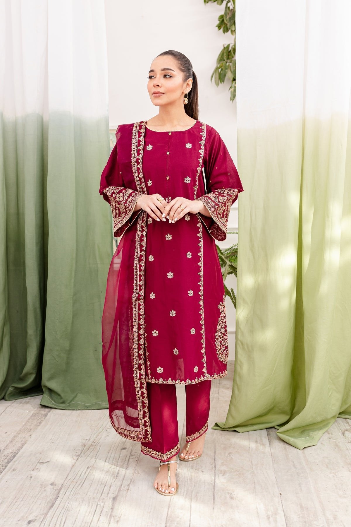 Batik 3Pc Embroidered Lawn Suit (Kestrel-3pc)