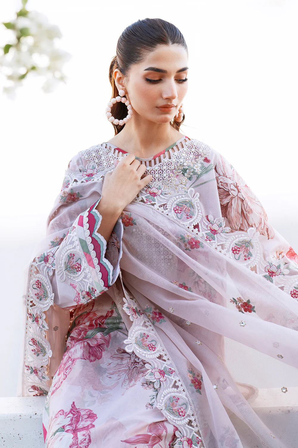 Baroque 3Pc Embroidered Lawn Suit UF-4081 gulbuy.com