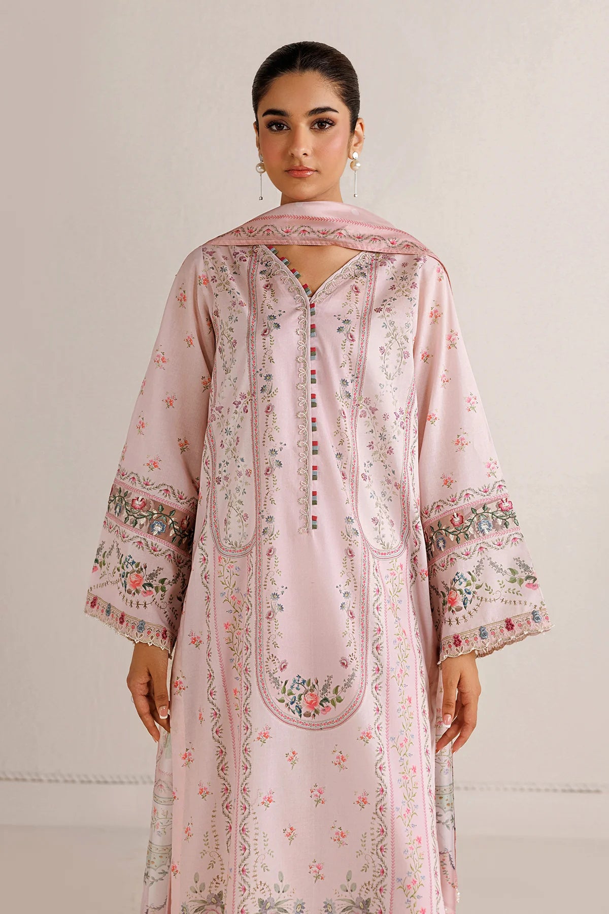Baroque 3Pc Embroidered Lawn Suit UF-4513