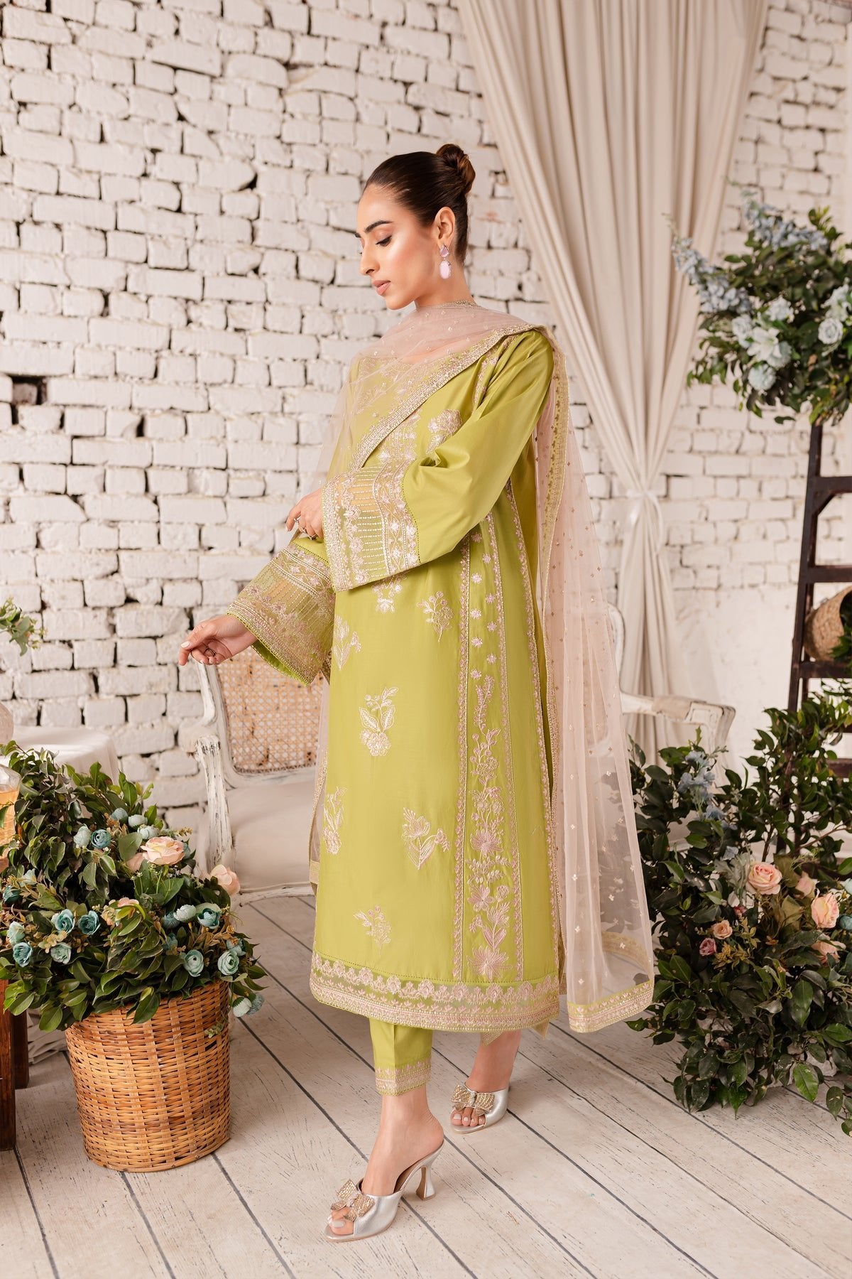 Batik 3Pc Embroidered Lawn Suit (Forest-Green-3Pc) gulbuy.com