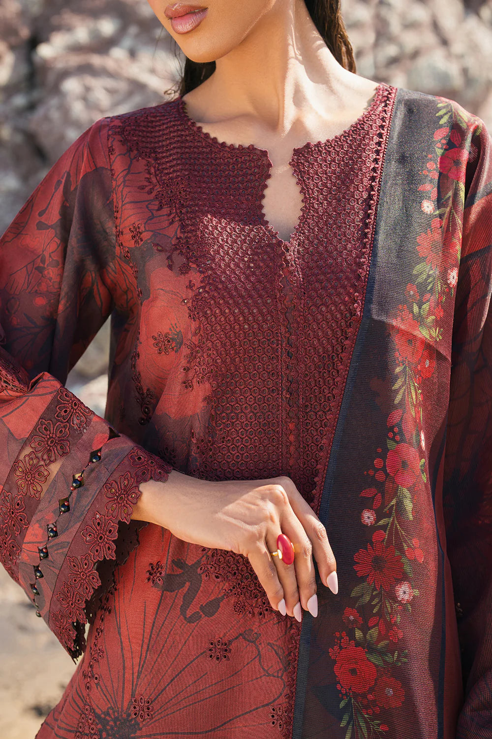 Baroque 3Pc Embroidered Lawn Suit UF-4117 gulbuy.com