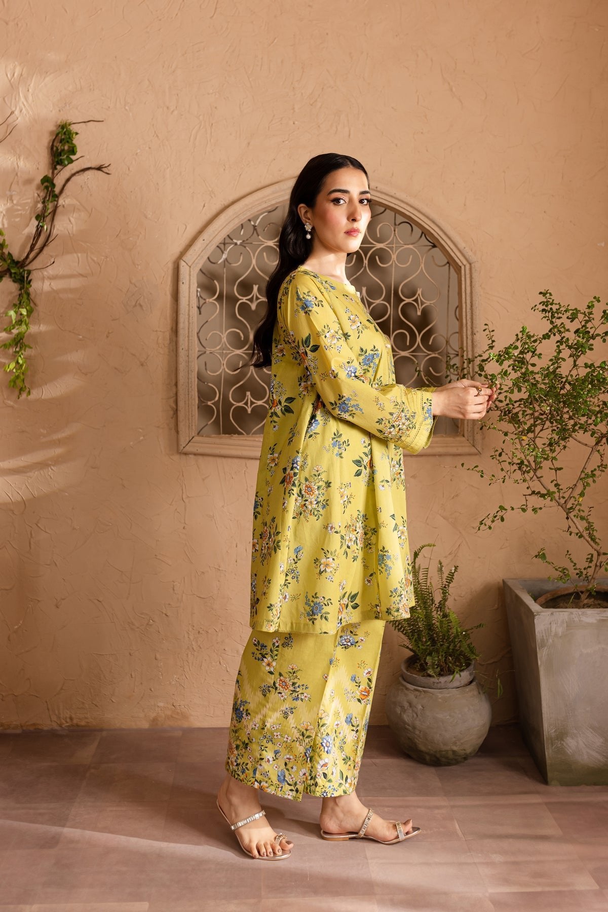 Batik 2Pc Printed Lawn Suit (Della-2Pc)