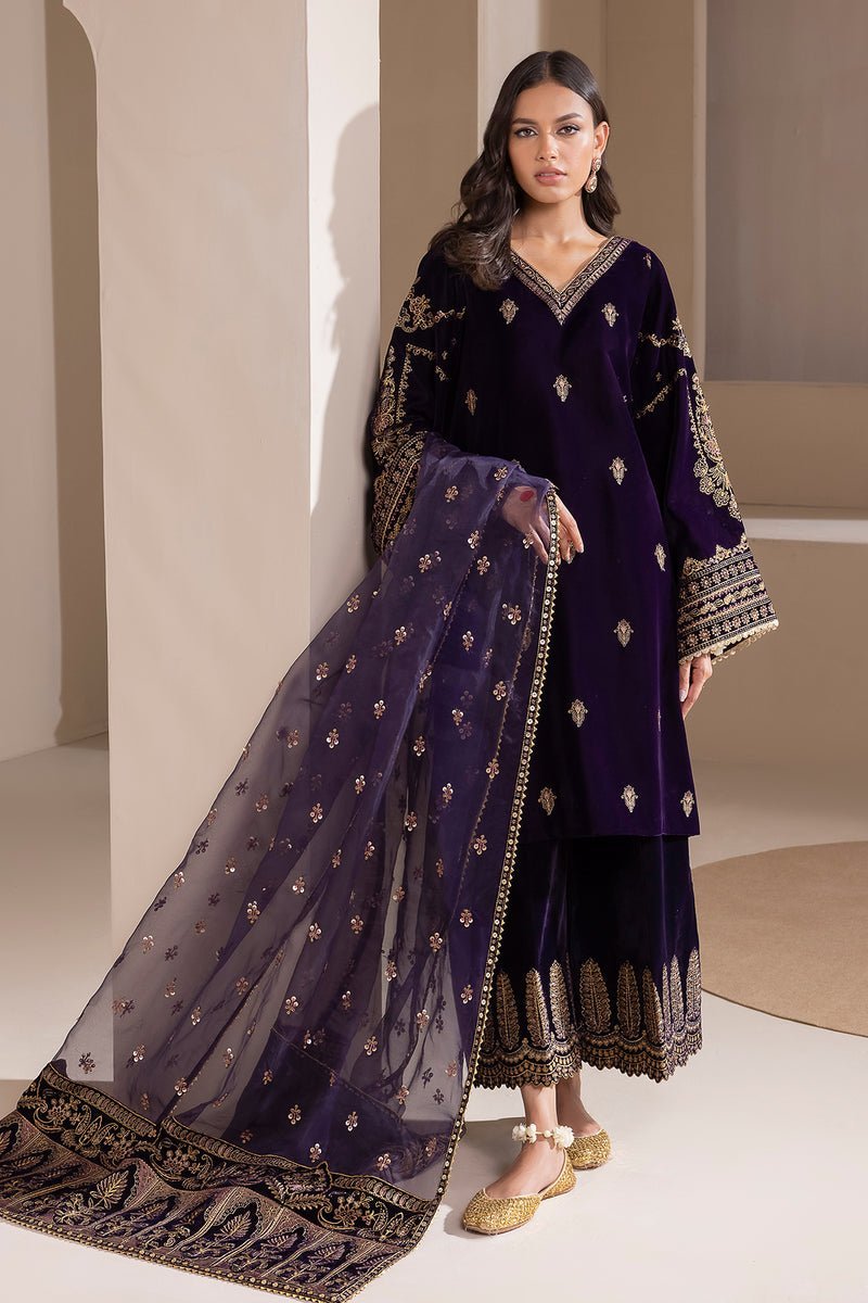 BAROQUE 3PC EMBROIDERED VELVET SUIT (BQU-UF-D420)