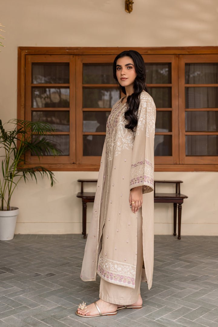 Batik 3Pc Embroidered Khaddar Dress Musarrat gulbuy.com