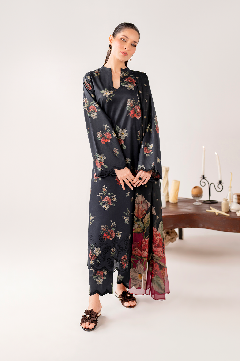 3 PIECE IZNIK PRINTED LAWN SUIT (UE-268)
