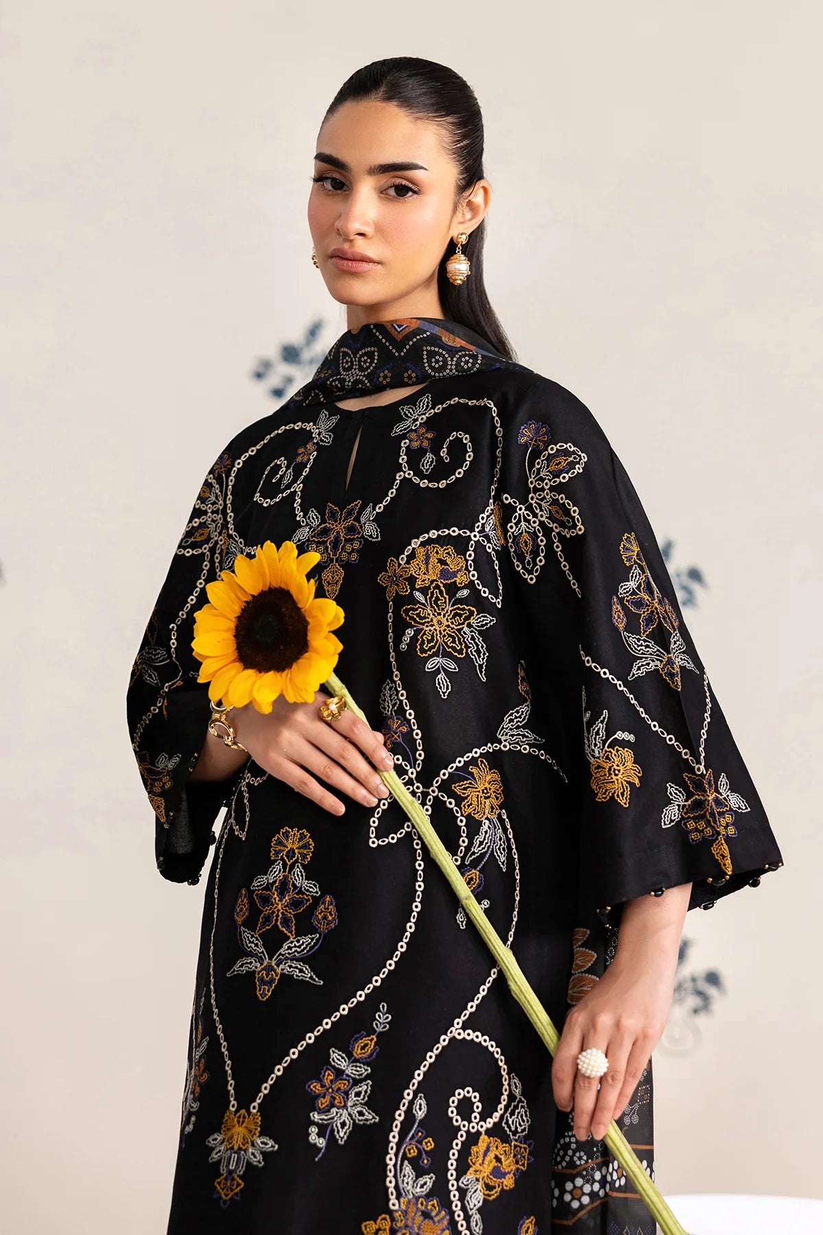 Baroque 3Pc Embroidered Lawn Suit PR-1331 gulbuy.com