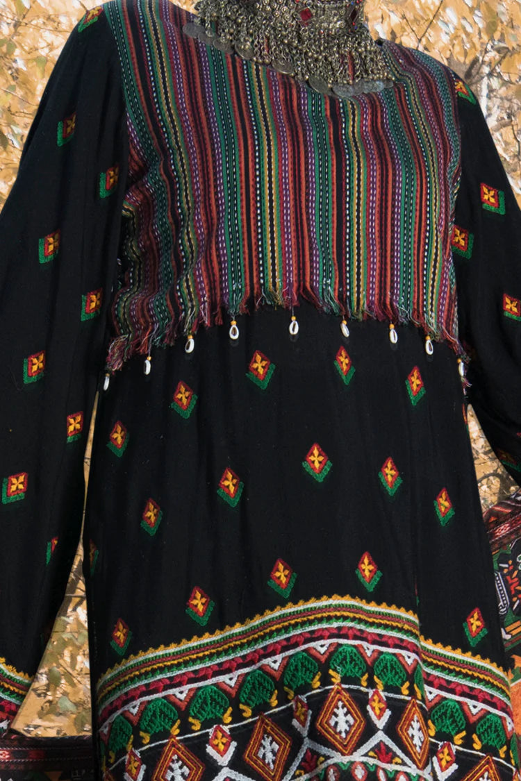 Almirah 3Pc Embroidery Khaddar Suit-AWP-180 gulbuy.com