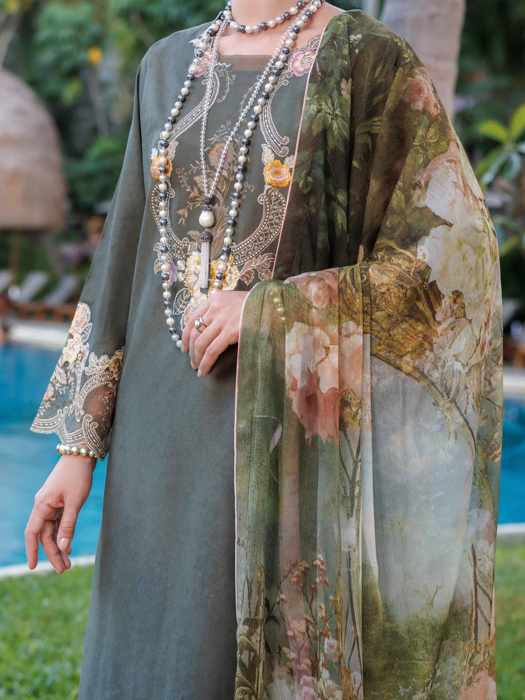 Almirah 3Pc Embroidery Lawn Suit ALP-3PS-1993 gulbuy.com