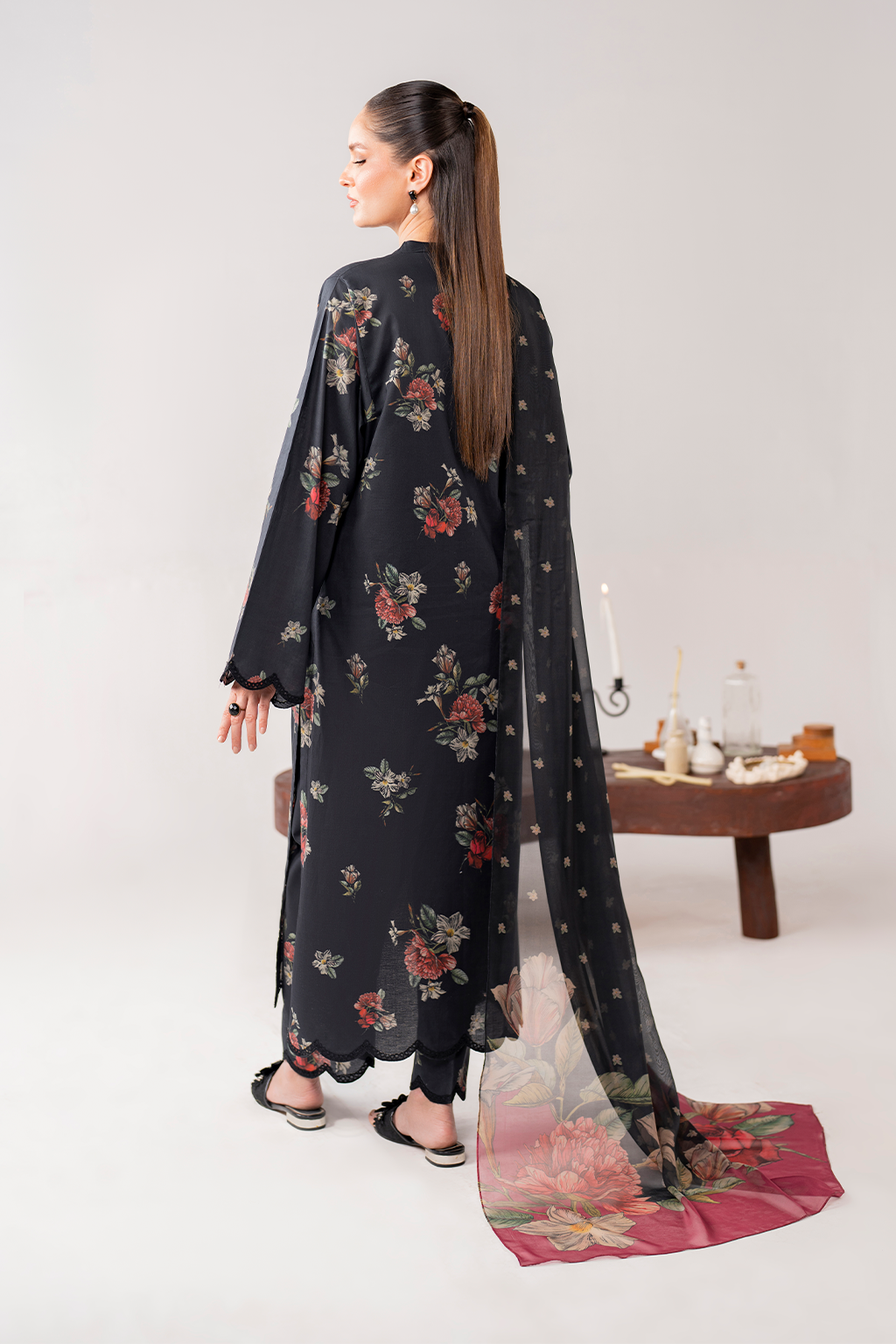 3 PIECE IZNIK PRINTED LAWN SUIT (UE-268)