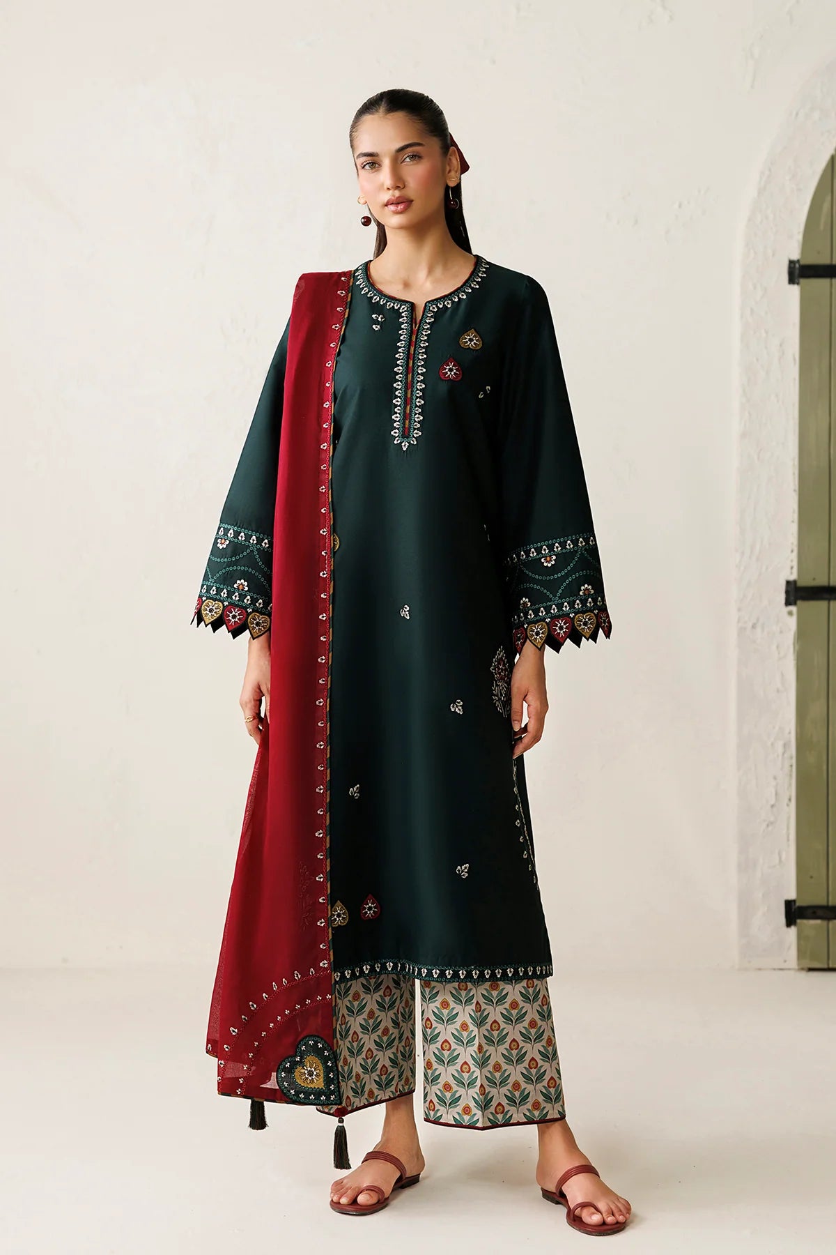 Jazmin 3Pc Embroidered Lawn Suit USE-9395