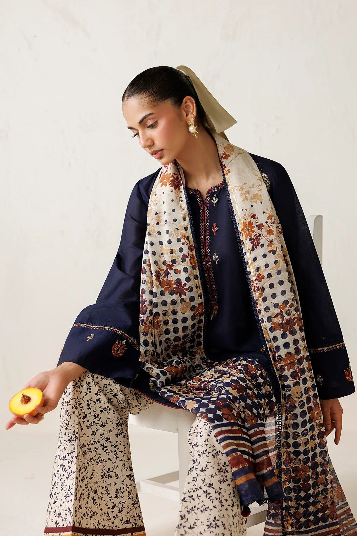 Jazmin 3Pc Embroidered Lawn Suit USE-9390