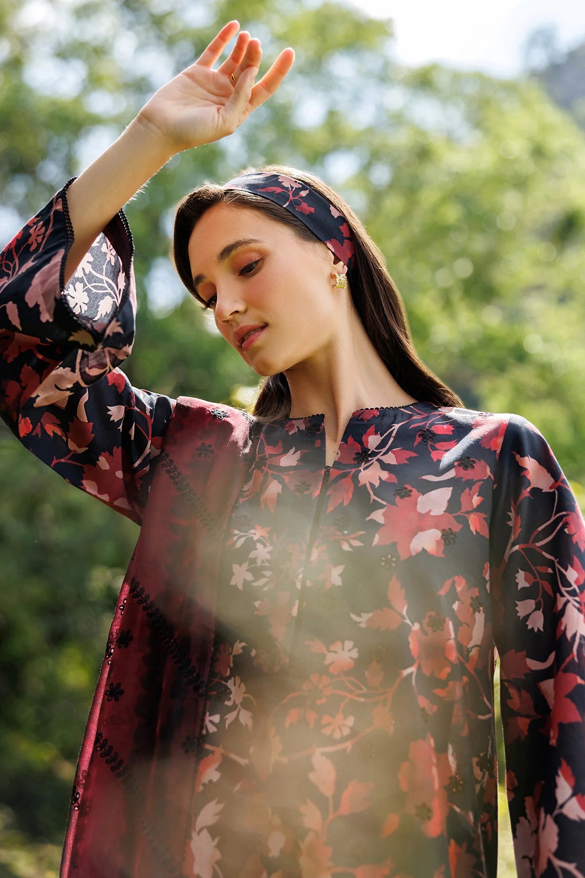 Jazmin 3Pc Embroidered Lawn Suit USE-9290