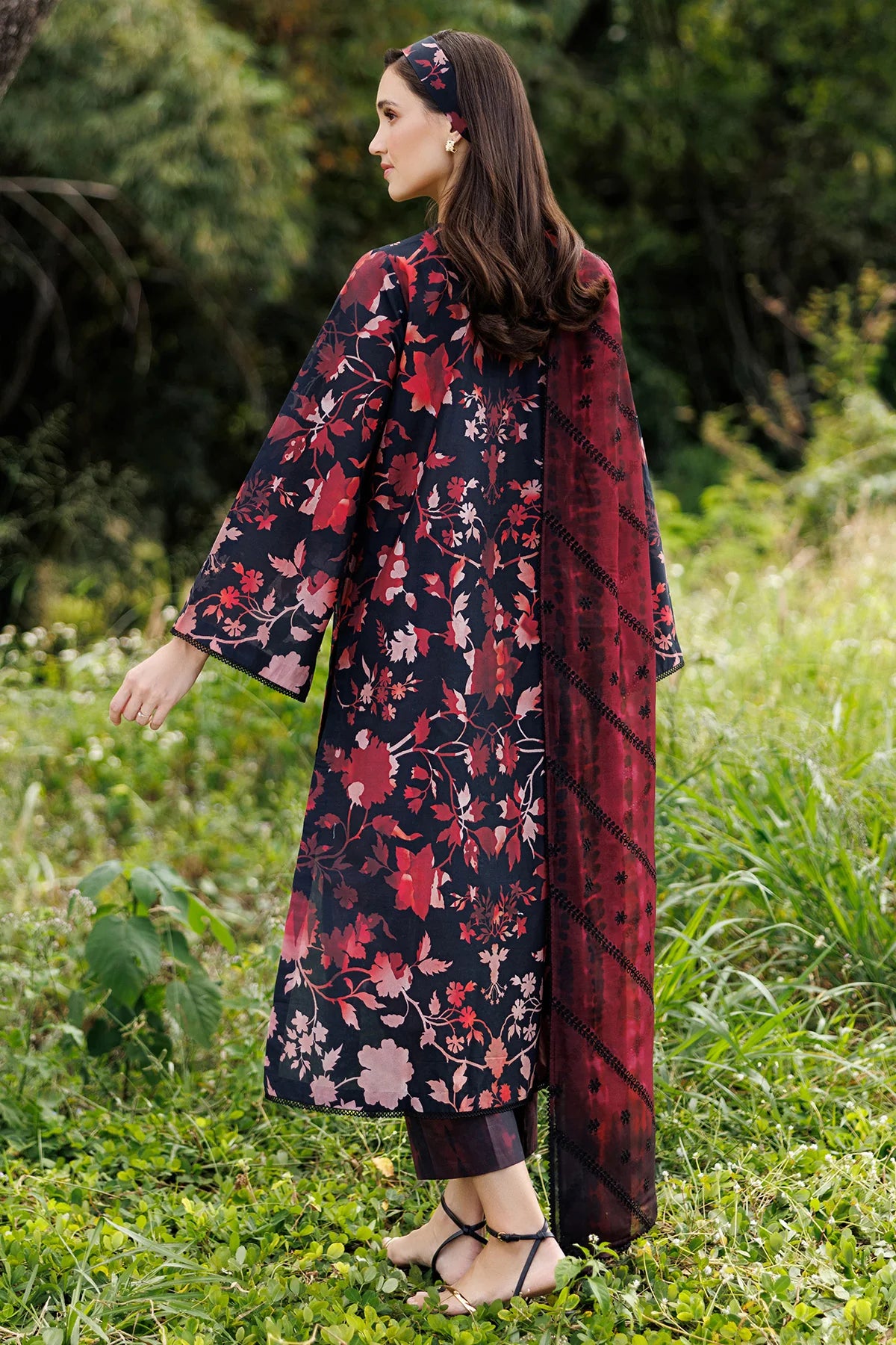 Jazmin 3Pc Embroidered Lawn Suit USE-9290