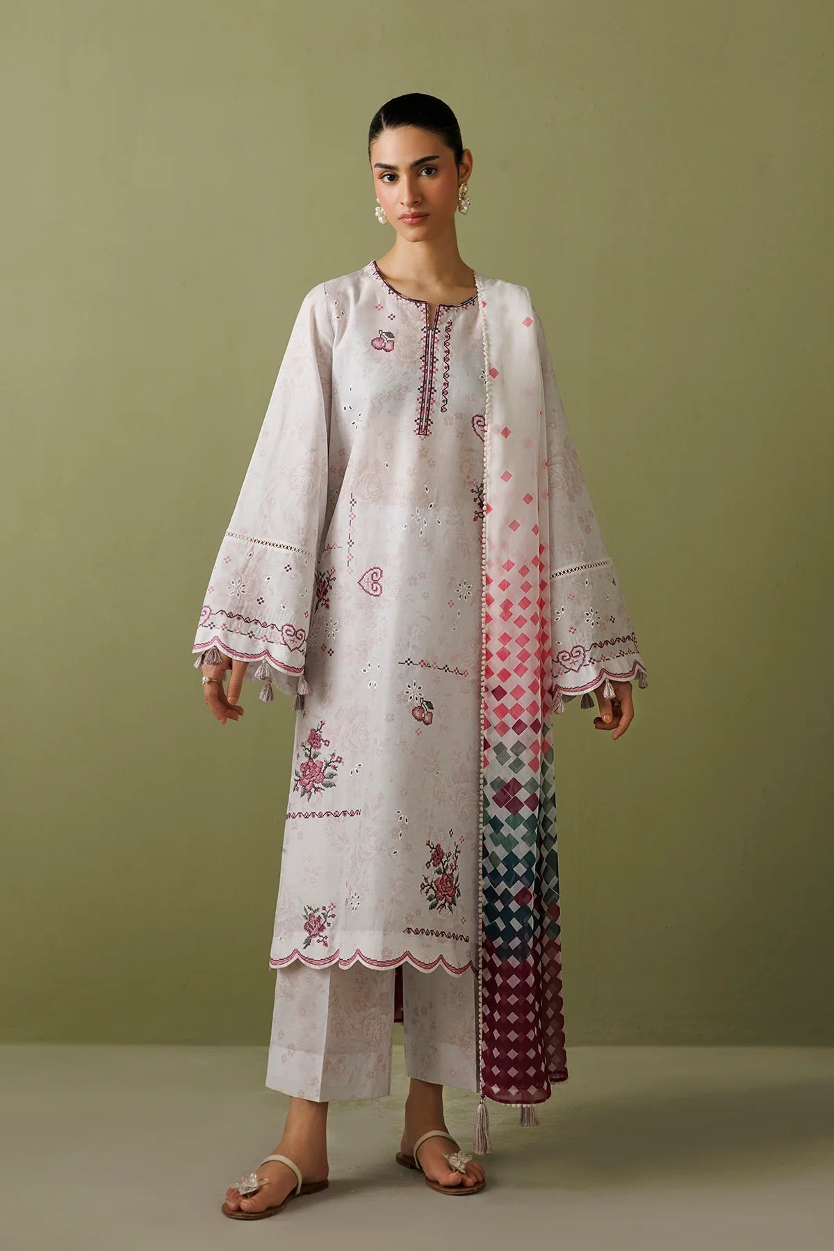 Jazmin 3Pc Embroidered Lawn Suit USE-9387