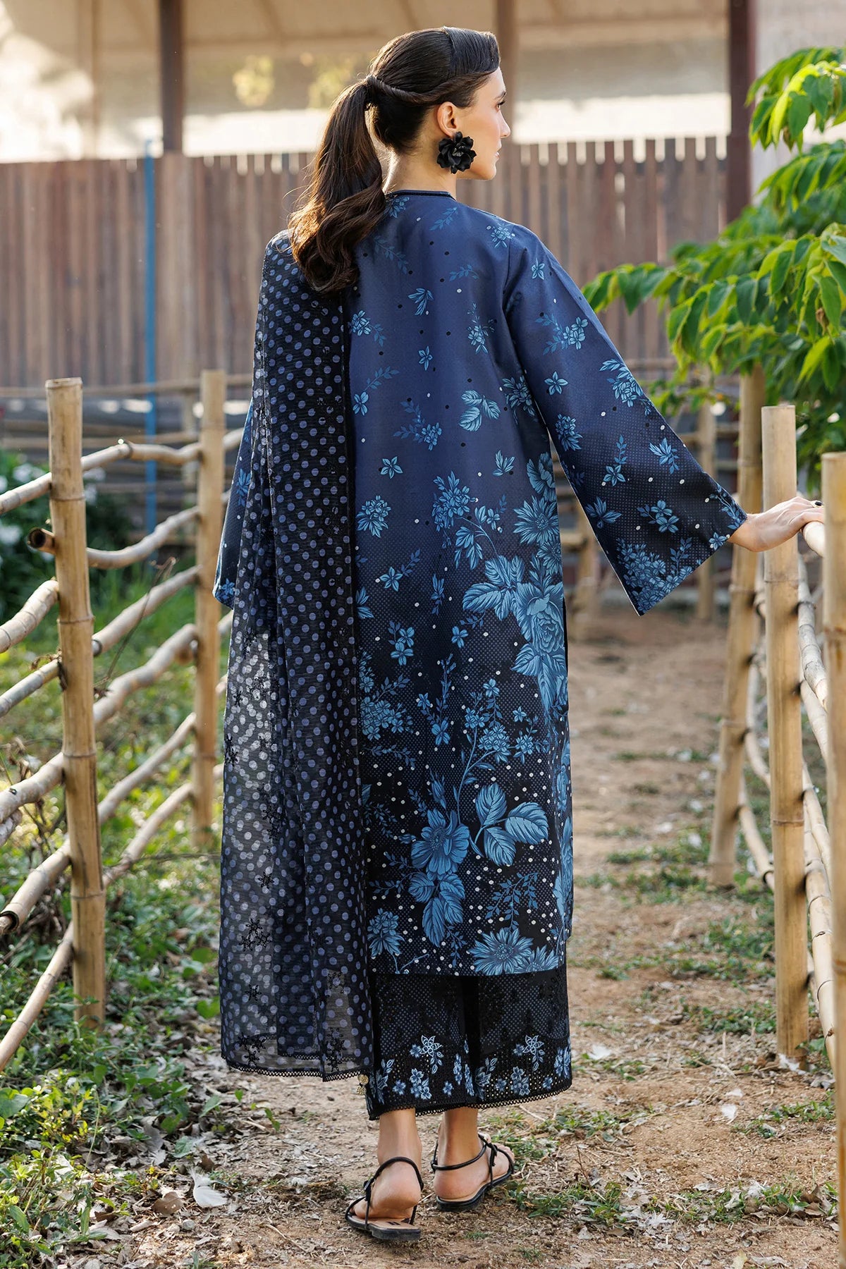 Jazmin 3Pc Embroidered Lawn Suit USE-9295