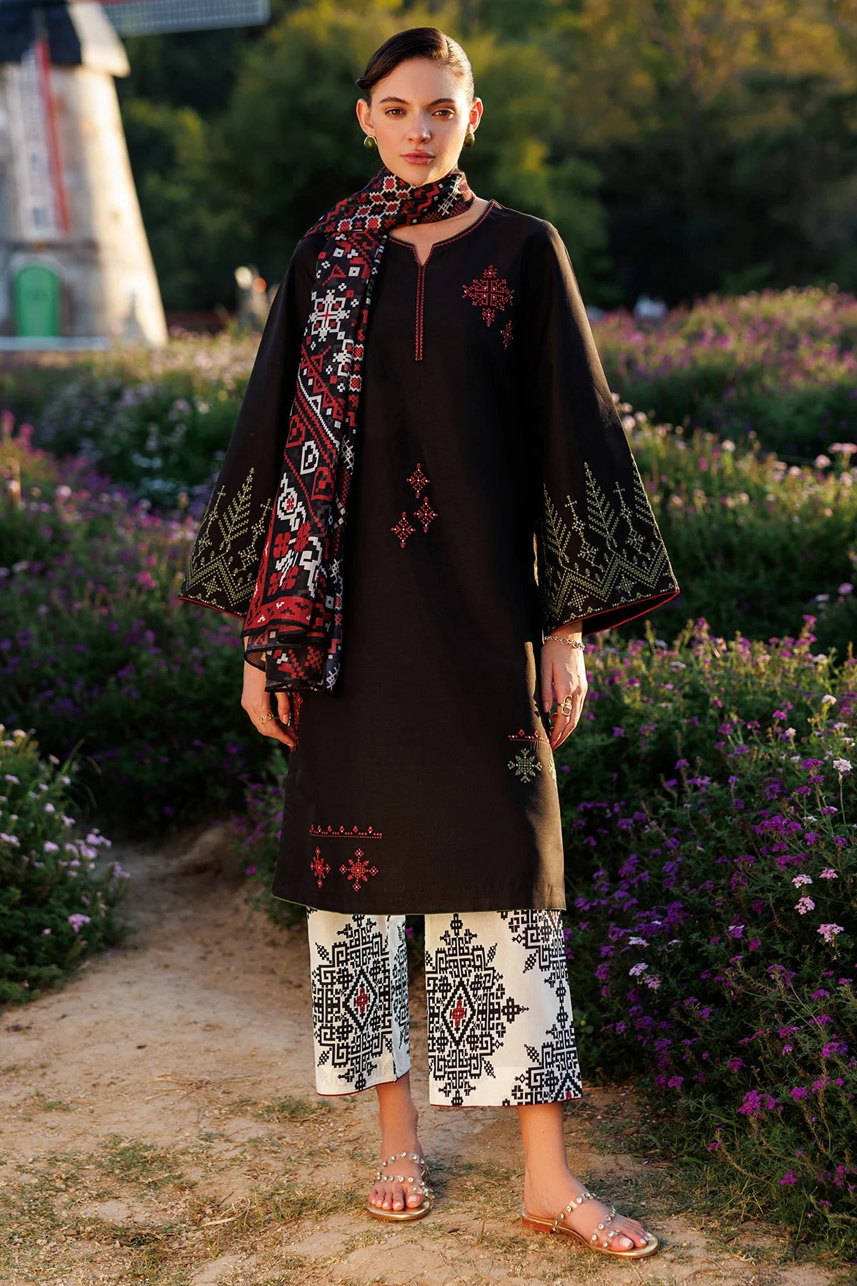 Jazmin 3Pc Embroidered Lawn Suit USE-9301