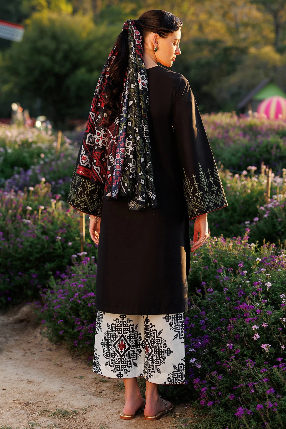 Jazmin 3Pc Embroidered Lawn Suit USE-9301
