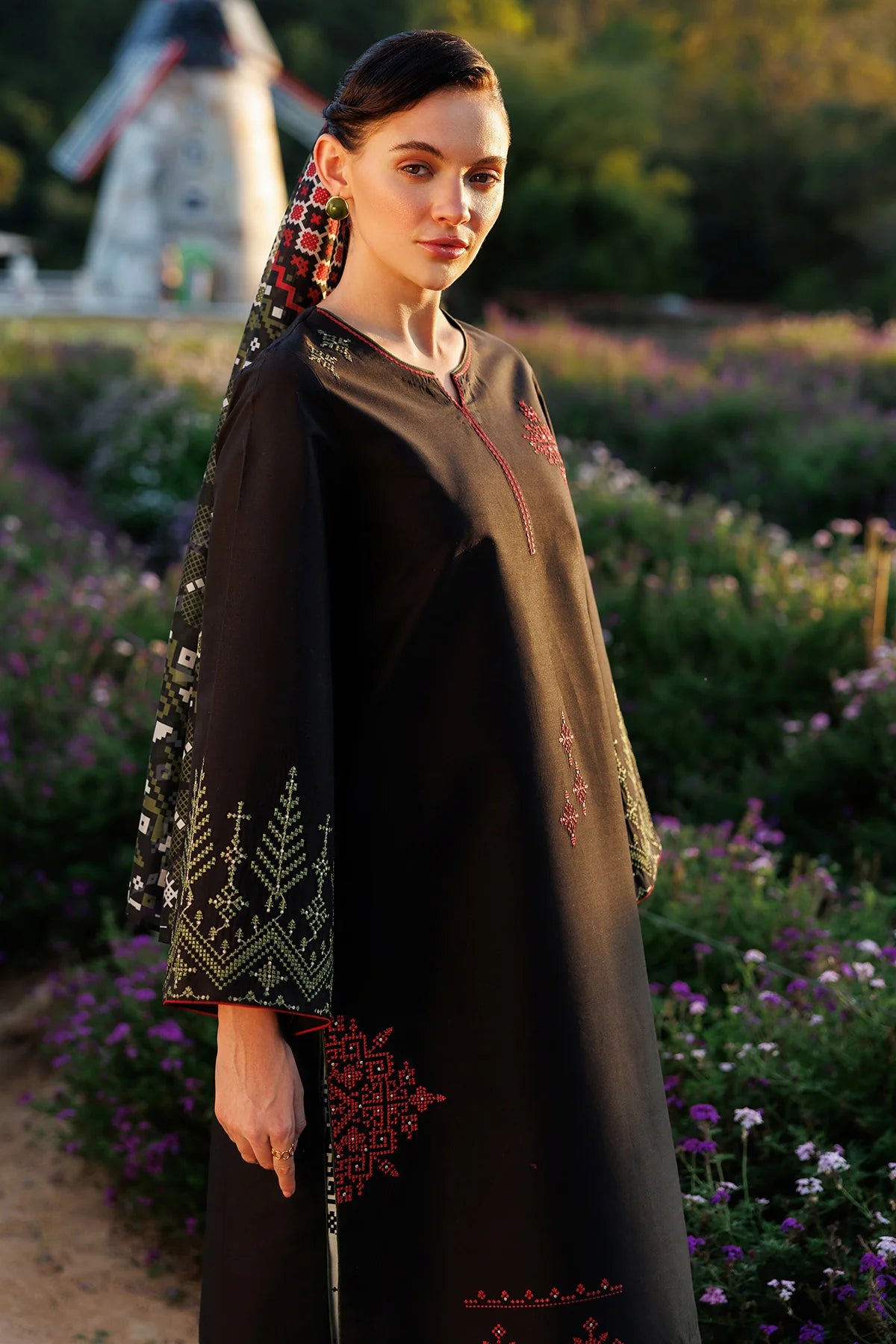 Jazmin 3Pc Embroidered Lawn Suit USE-9301