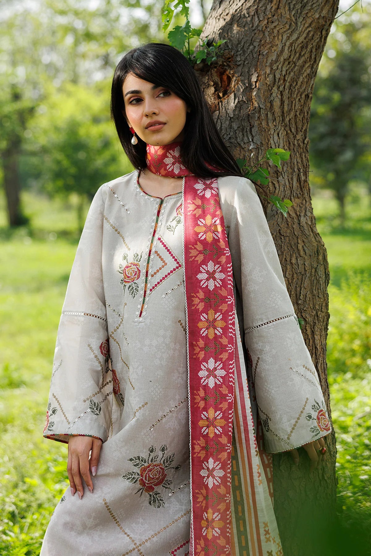 Jazmin 3Pc Embroidered Lawn Suit USE-9347