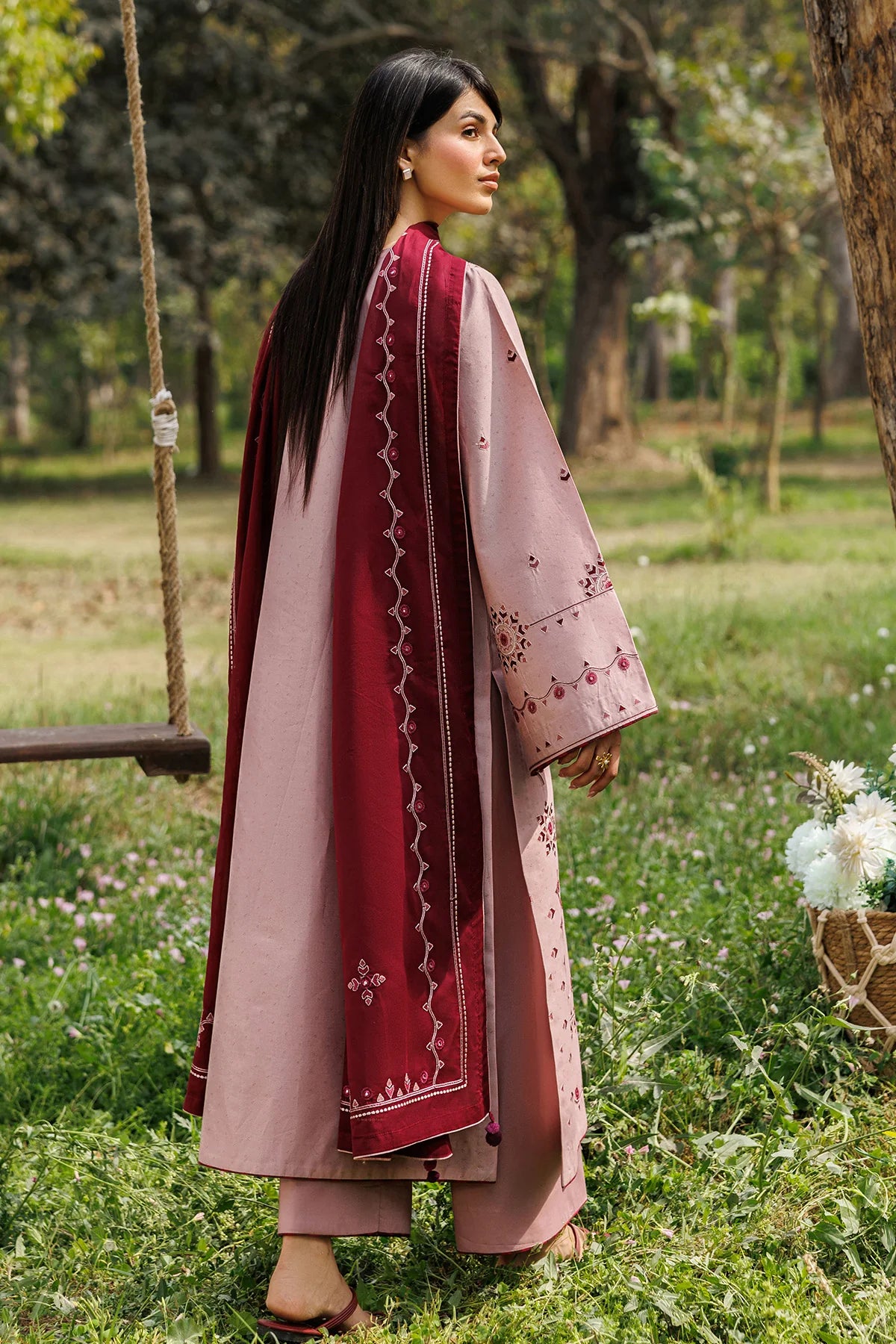 Jazmin 3Pc Embroidered Lawn Suit USE-9350