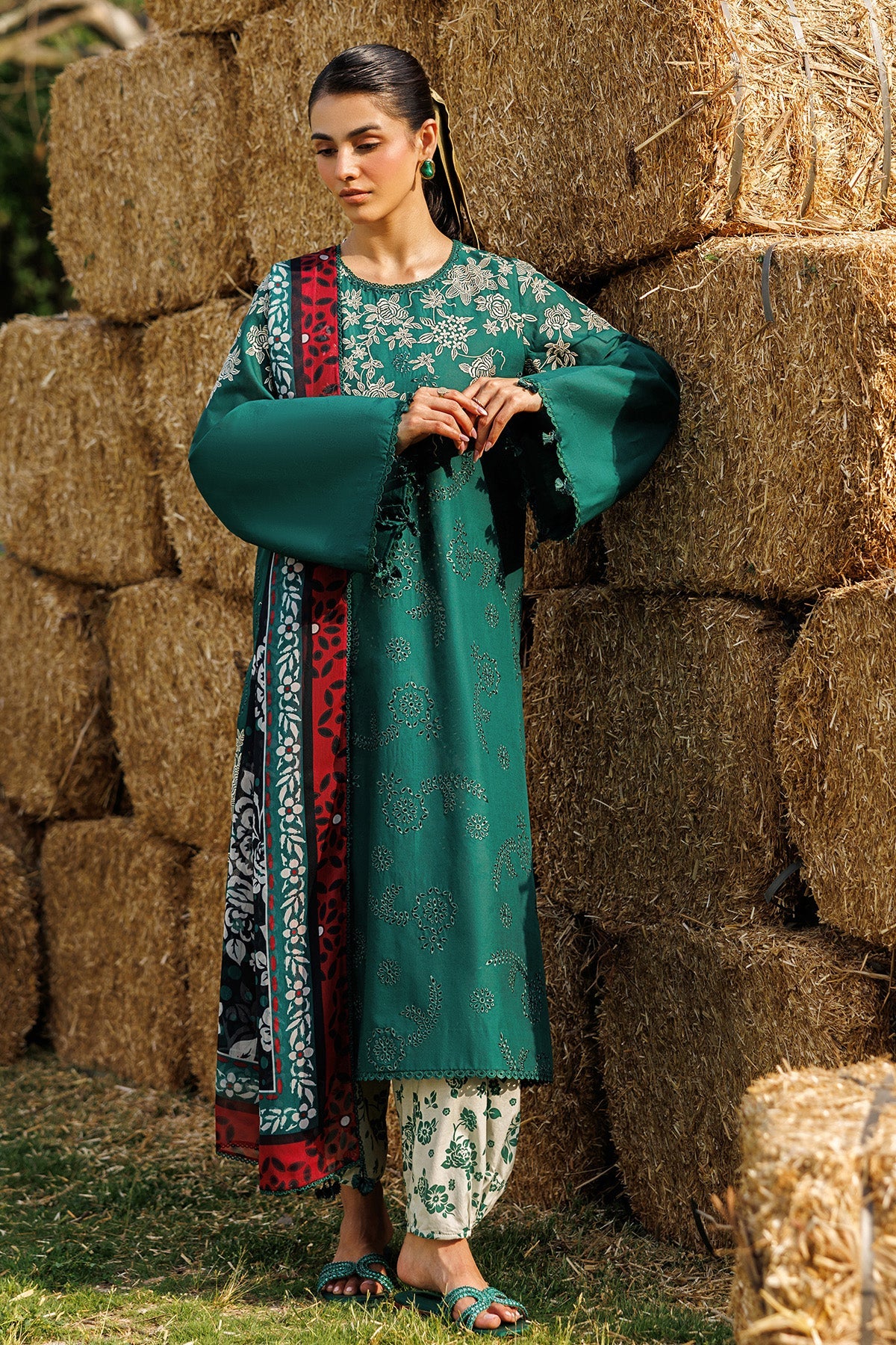 Jazmin 3Pc Embroidered Lawn Suit USE-9330