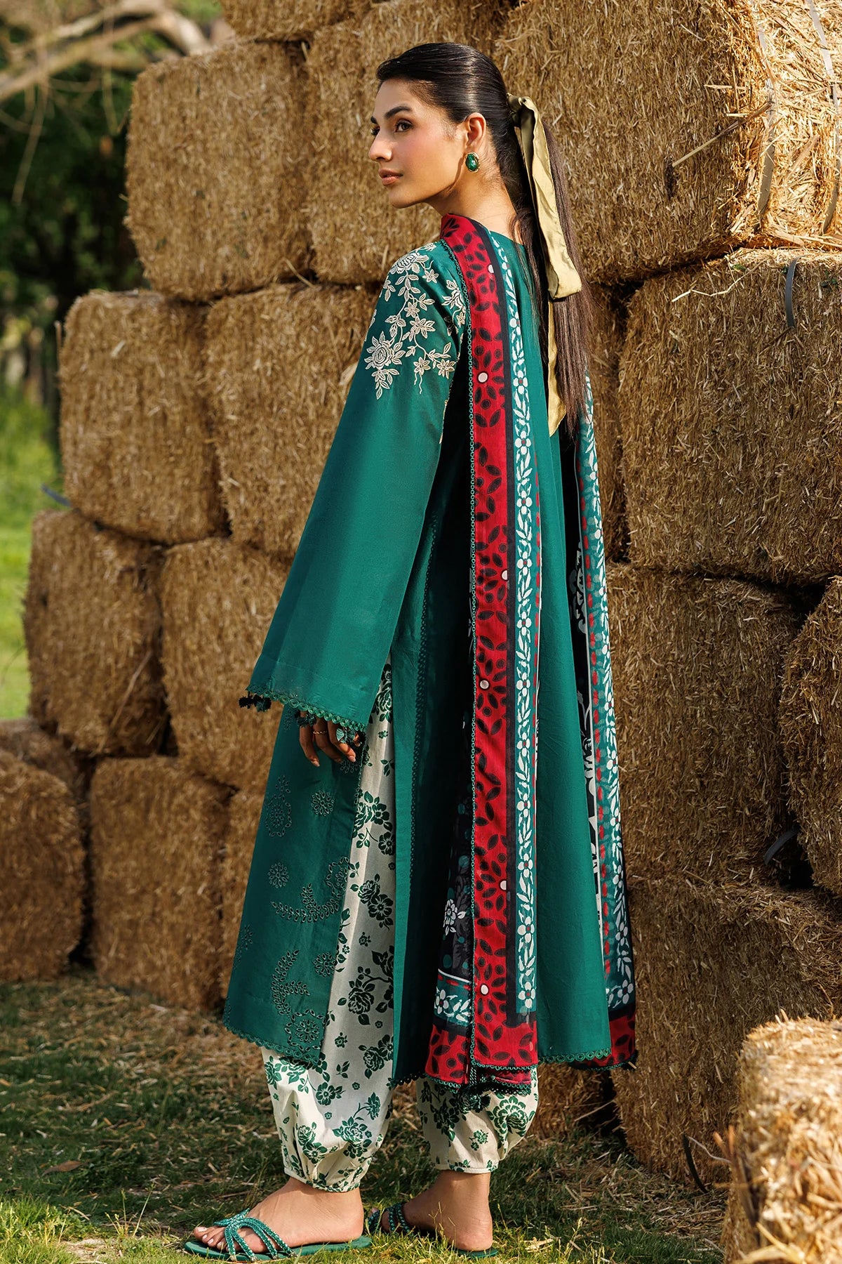 Jazmin 3Pc Embroidered Lawn Suit USE-9330