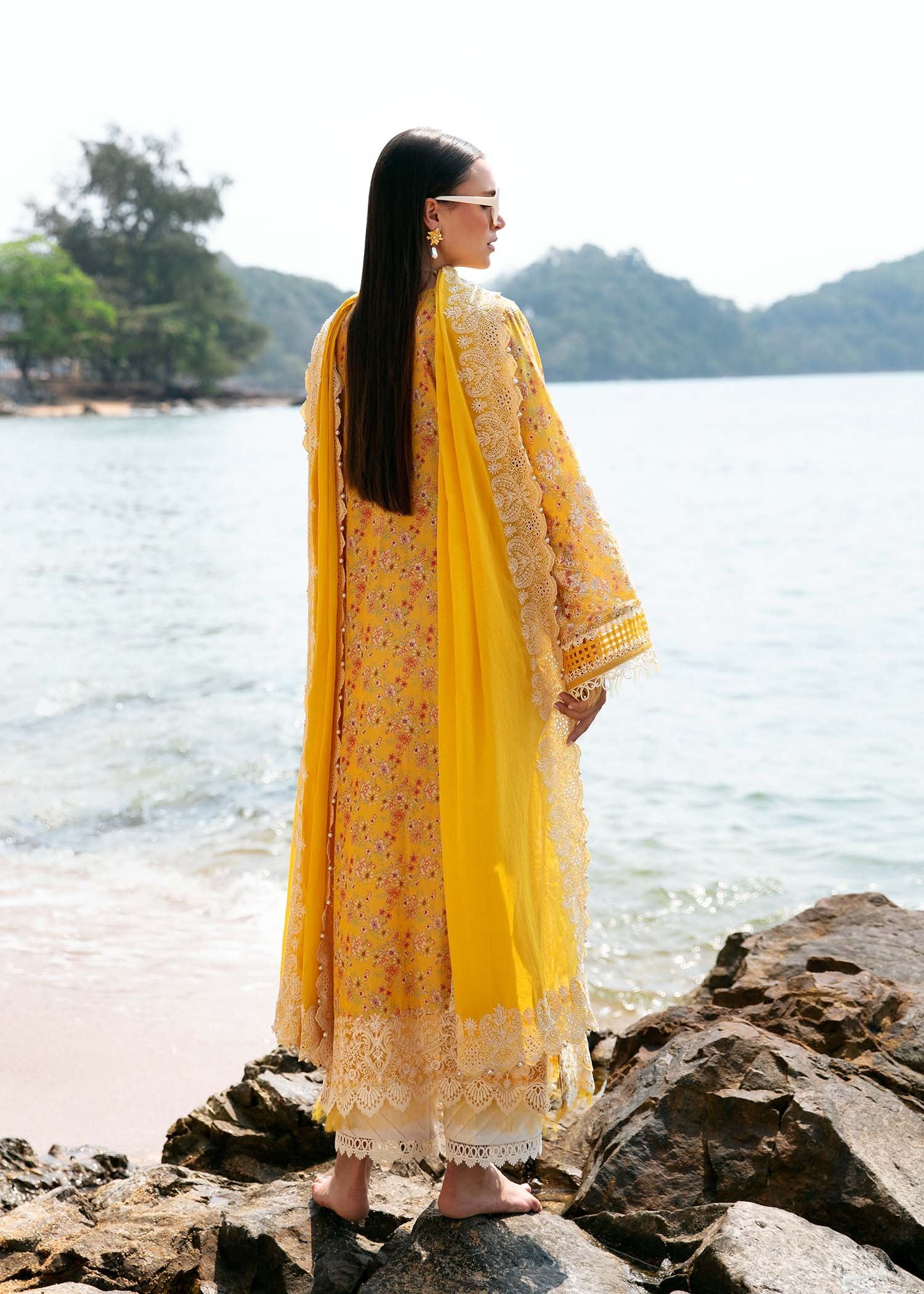 KANWAL MALIK 3PC EMBROIDERED LAWN SUIT (Elara)