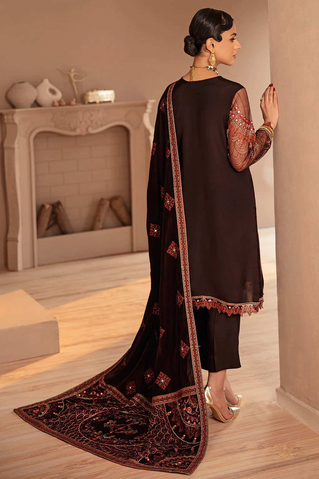 Ramsha 3Pc Embroidered Velvet Suit V-507 gulbuy.com