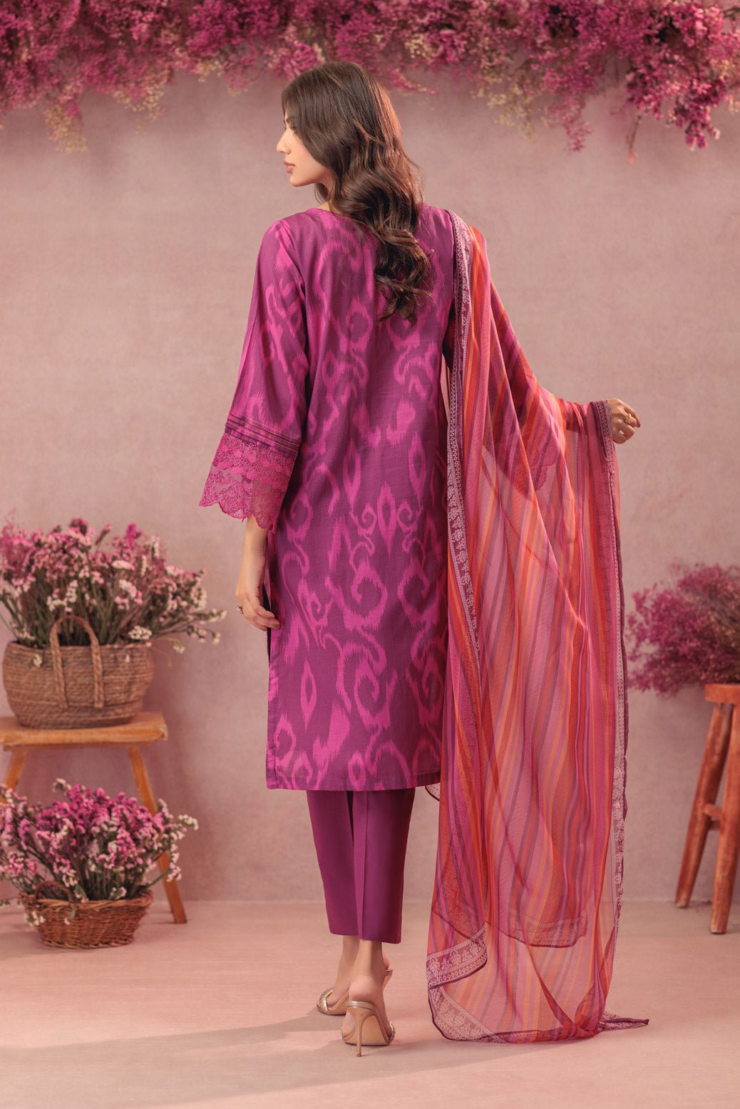 BONANZA SATRANGI 3PC PRINTED CAMBRIC SUIT (1S24B3P341) gulbuy.com