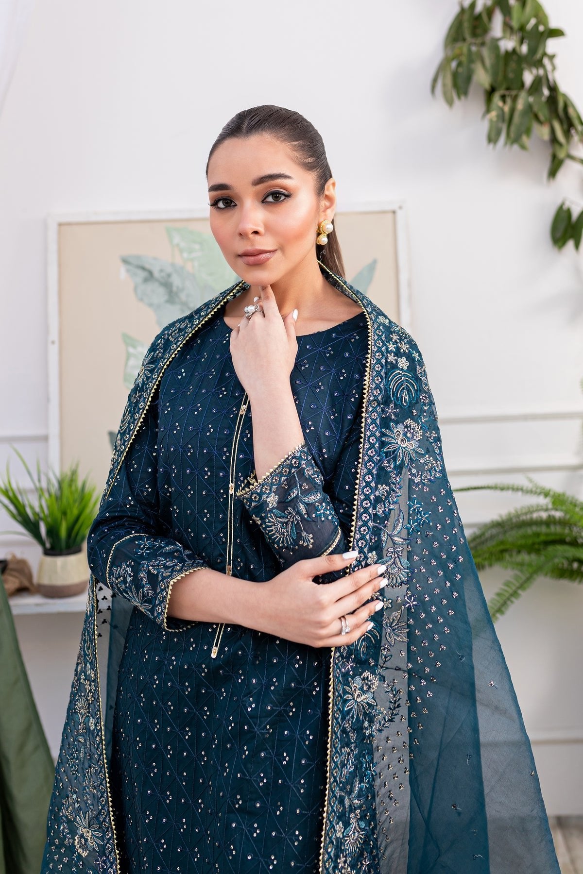 Batik 3Pc Embroidered Lawn Suit (Blue-3pc)
