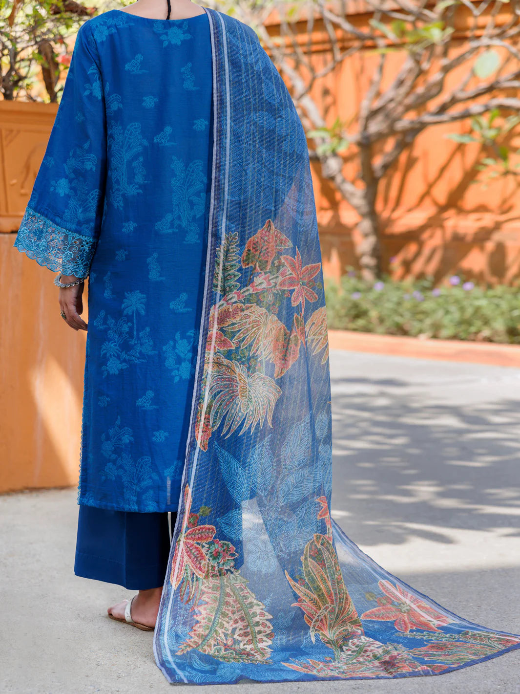 Almirah 3Pc Embroidery Jacquard Suit ALP-3PS-2011 gulbuy.com