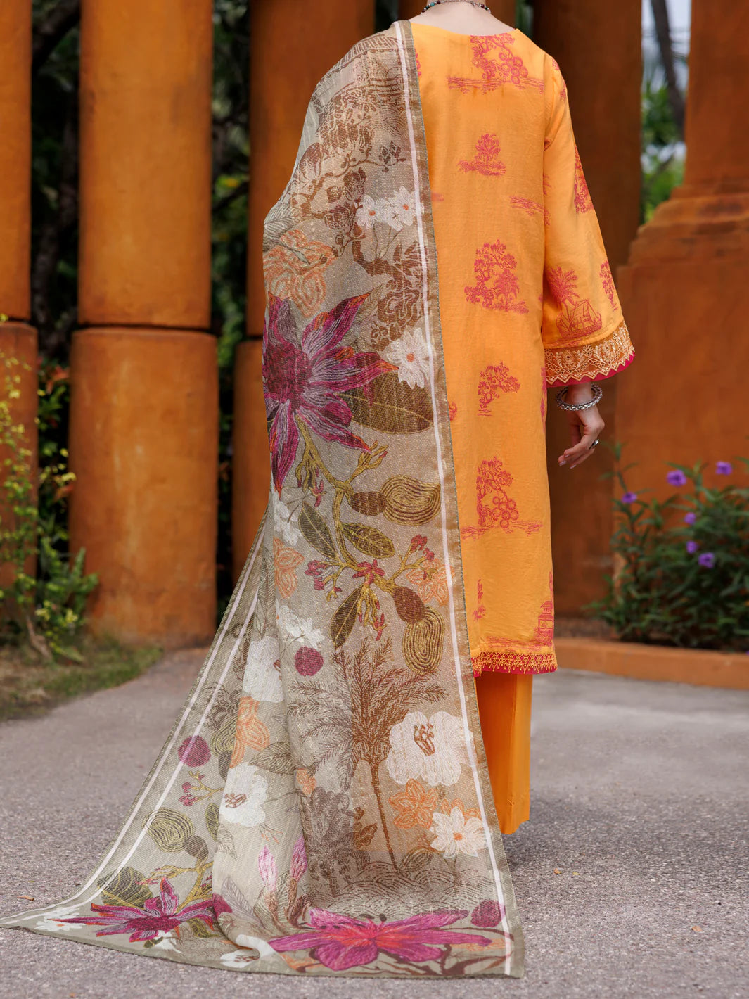Almirah 3Pc Embroidery Jacquard Suit ALP-3PS-2012 gulbuy.com