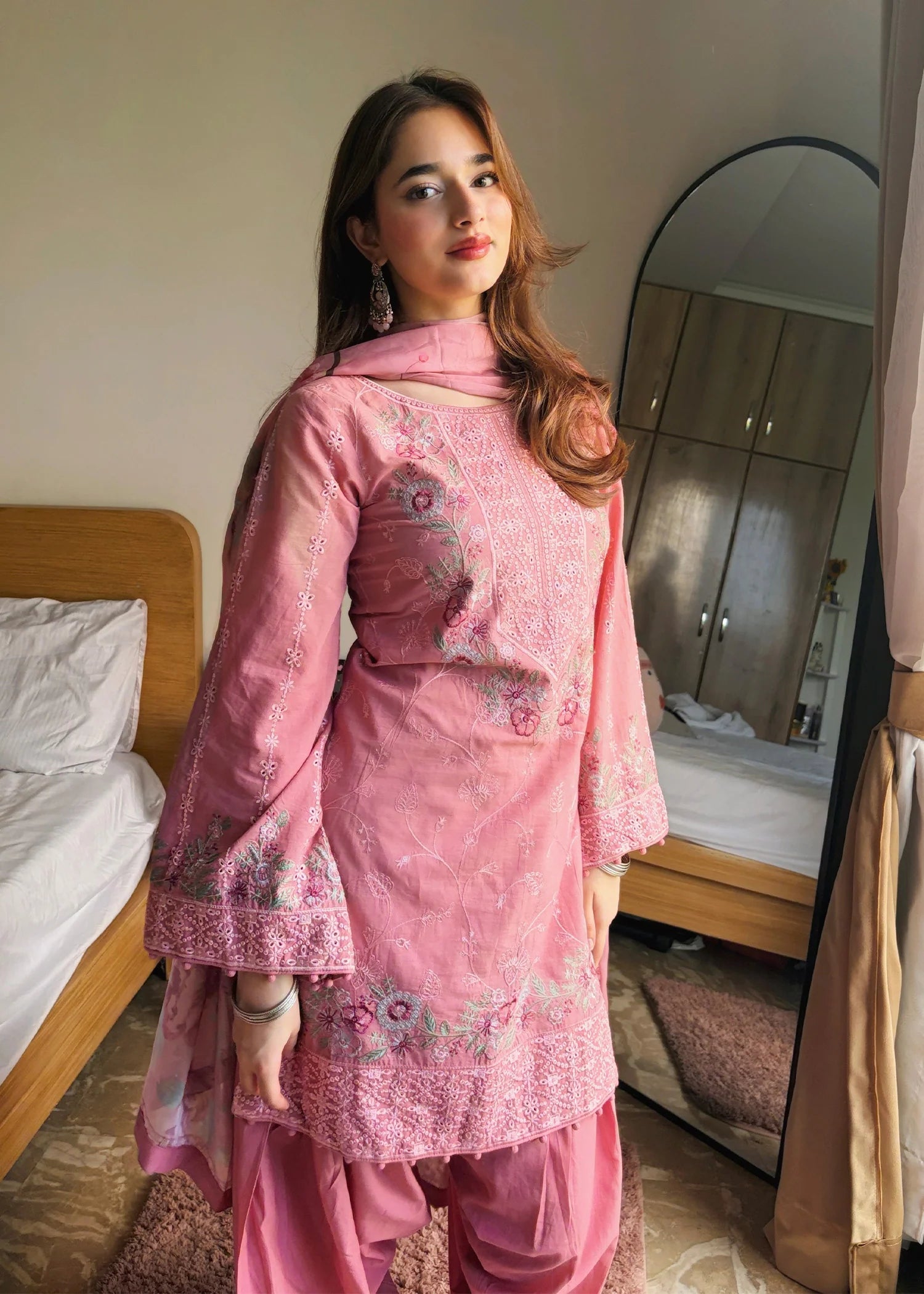 Haseens 3Pc Embroidered Lawn Suit Qirat