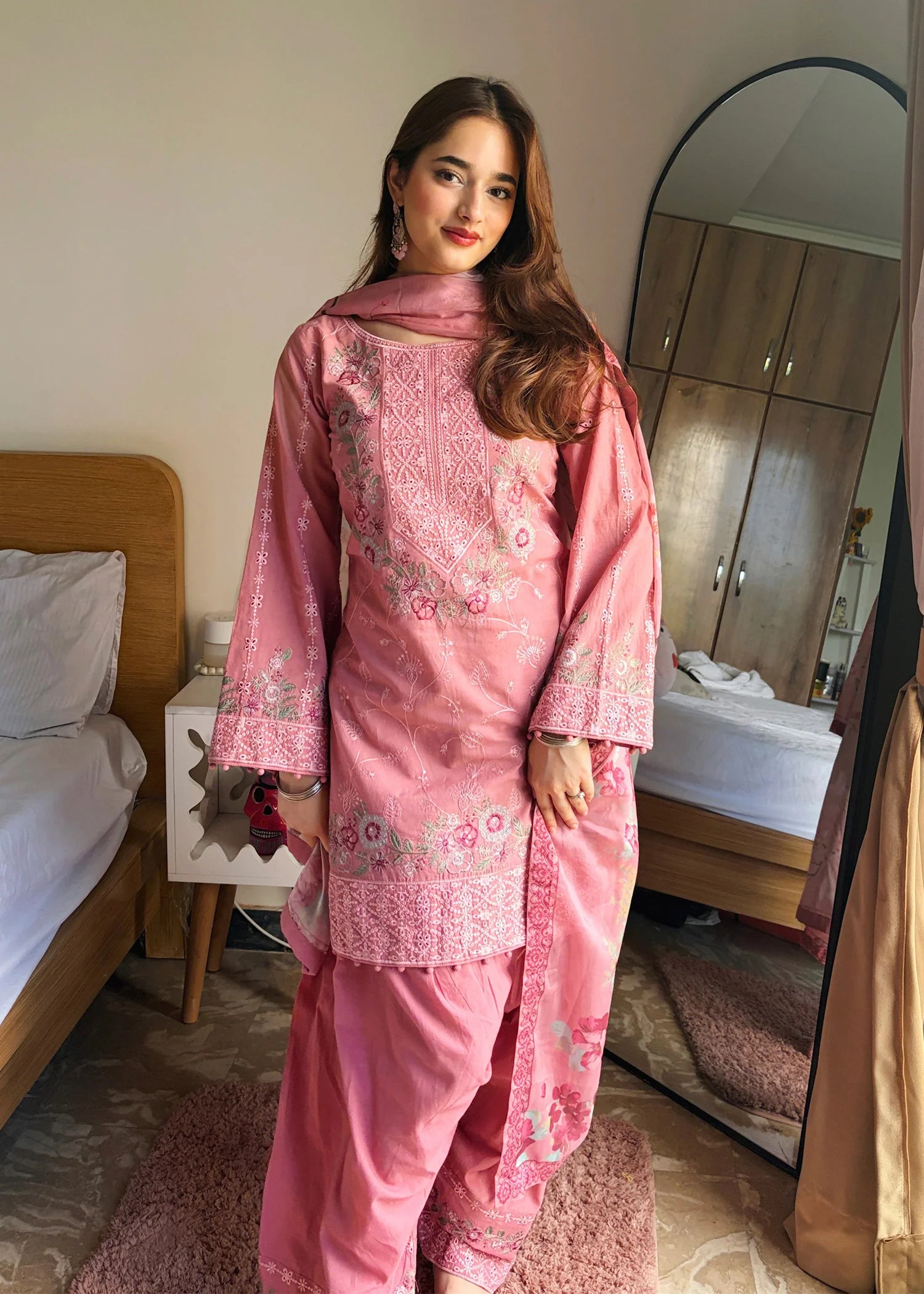 Haseens 3Pc Embroidered Lawn Suit Qirat