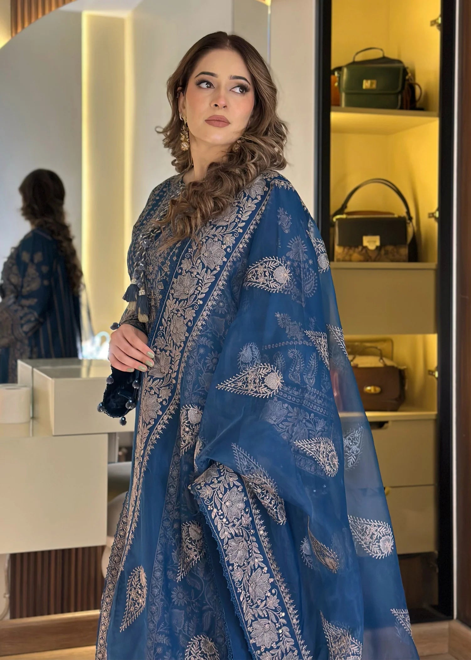 Haseens 3Pc Embroidered Lawn Suit Nairab