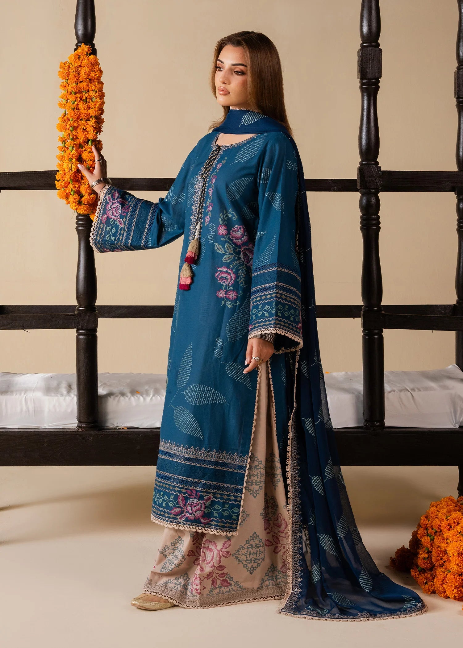 Haseens 3Pc Embroidered Lawn Suit Liyana